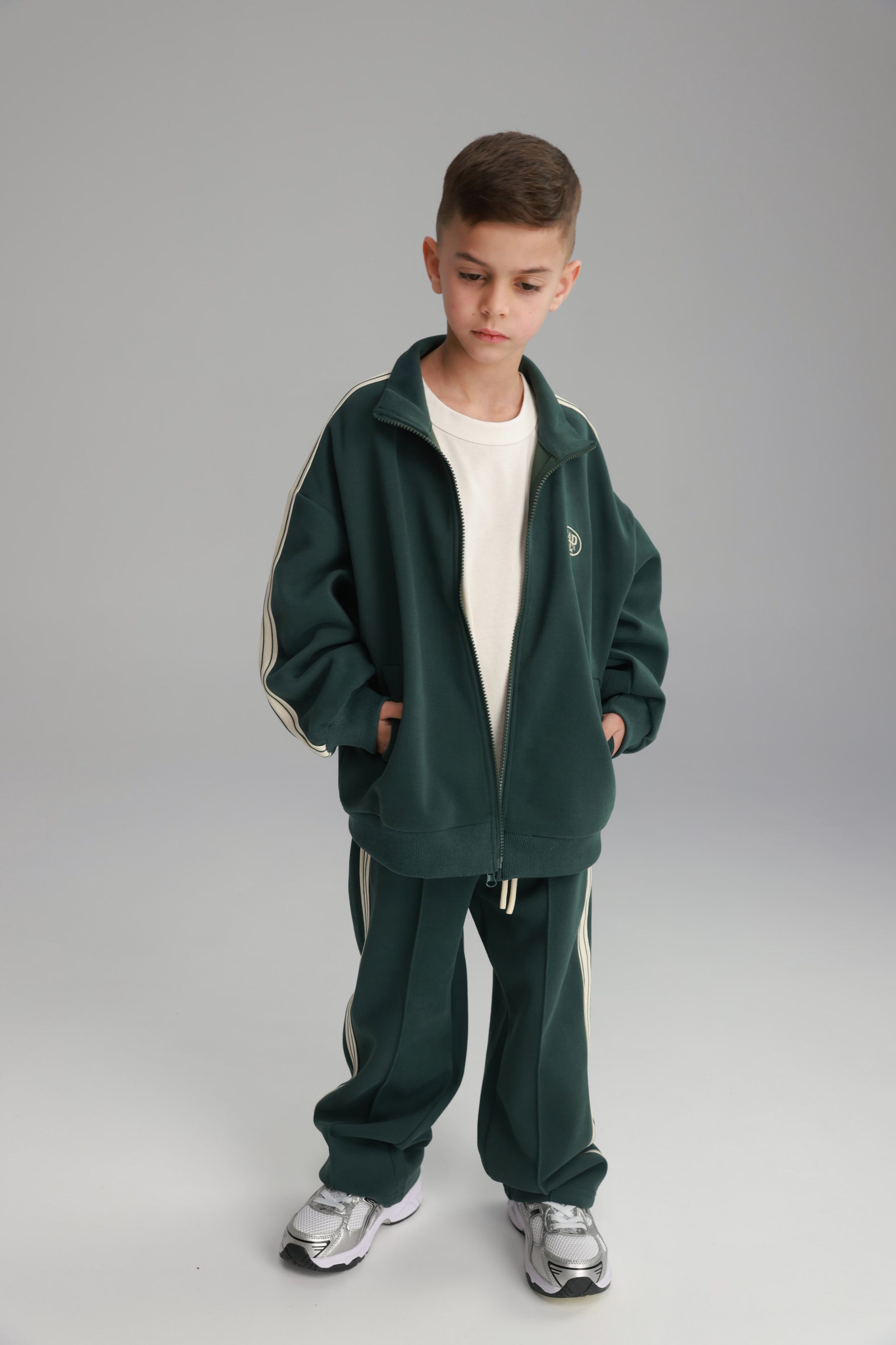 חליפת מייקל ירוקה