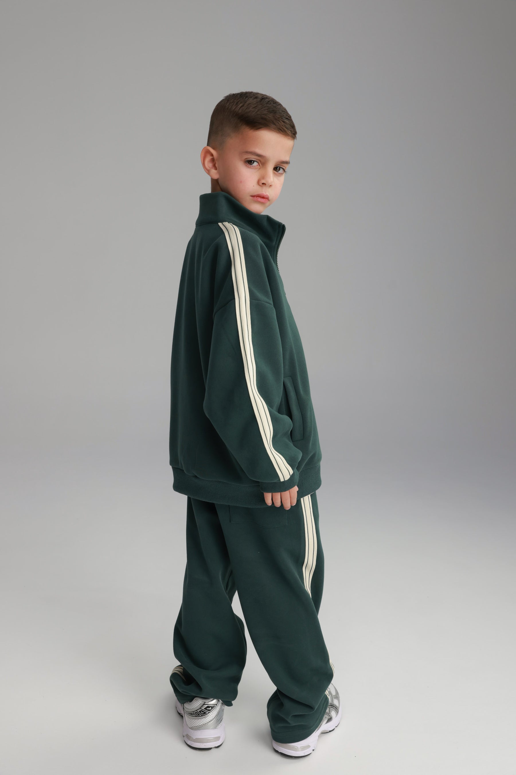 חליפת מייקל ירוקה