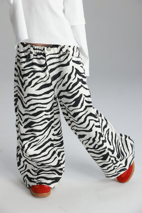 ג'ינס מרינה זברה