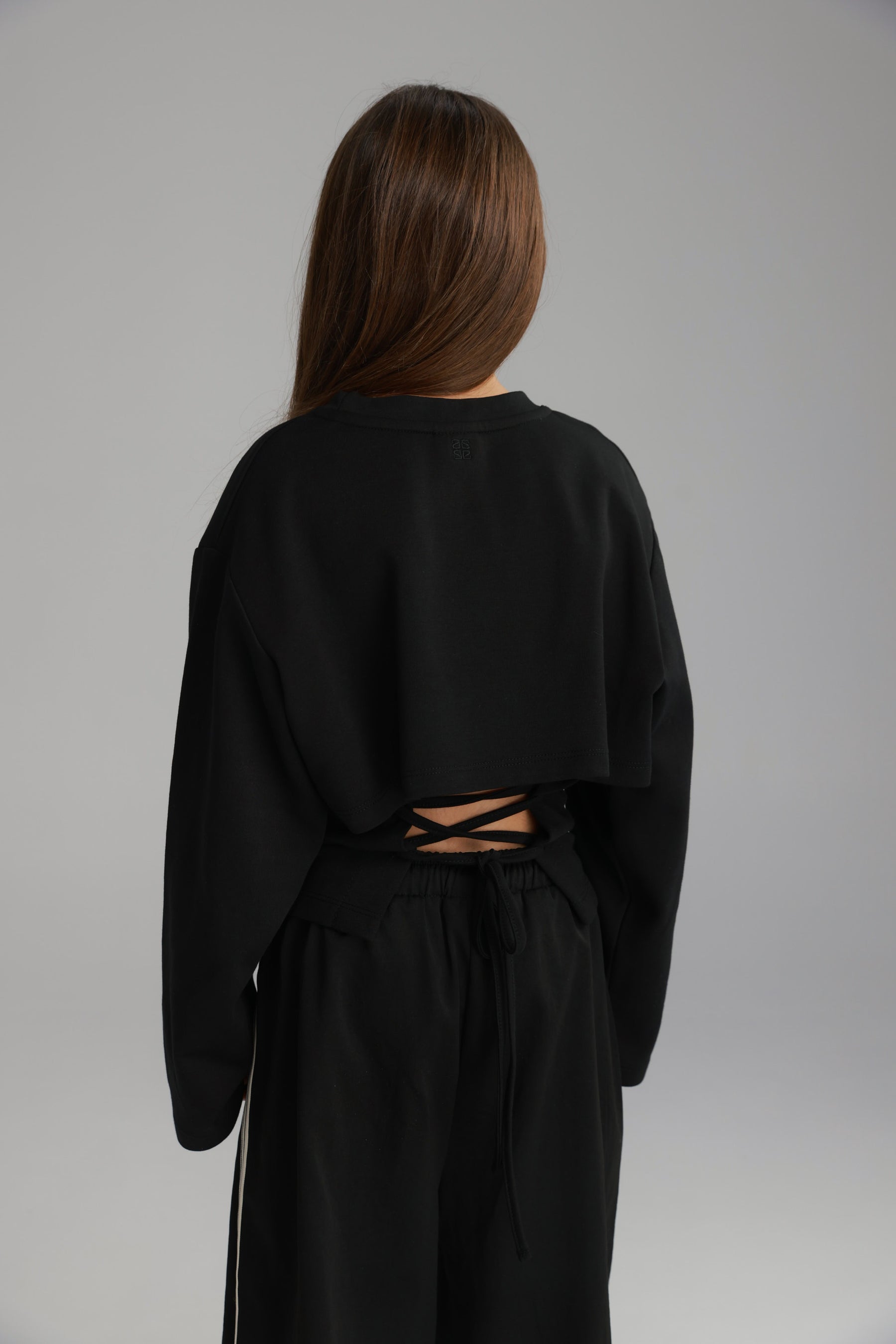 חולצת הלני שחורה