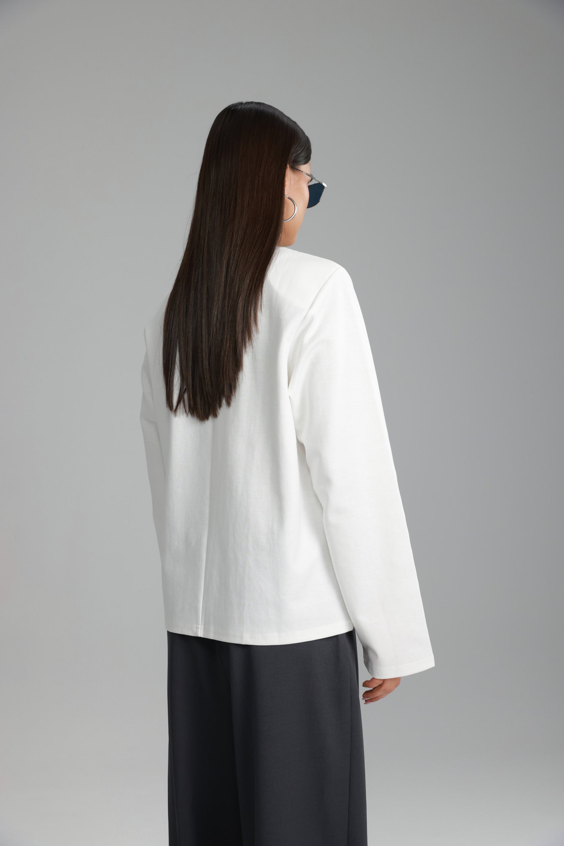 חולצת אופרי לבנה