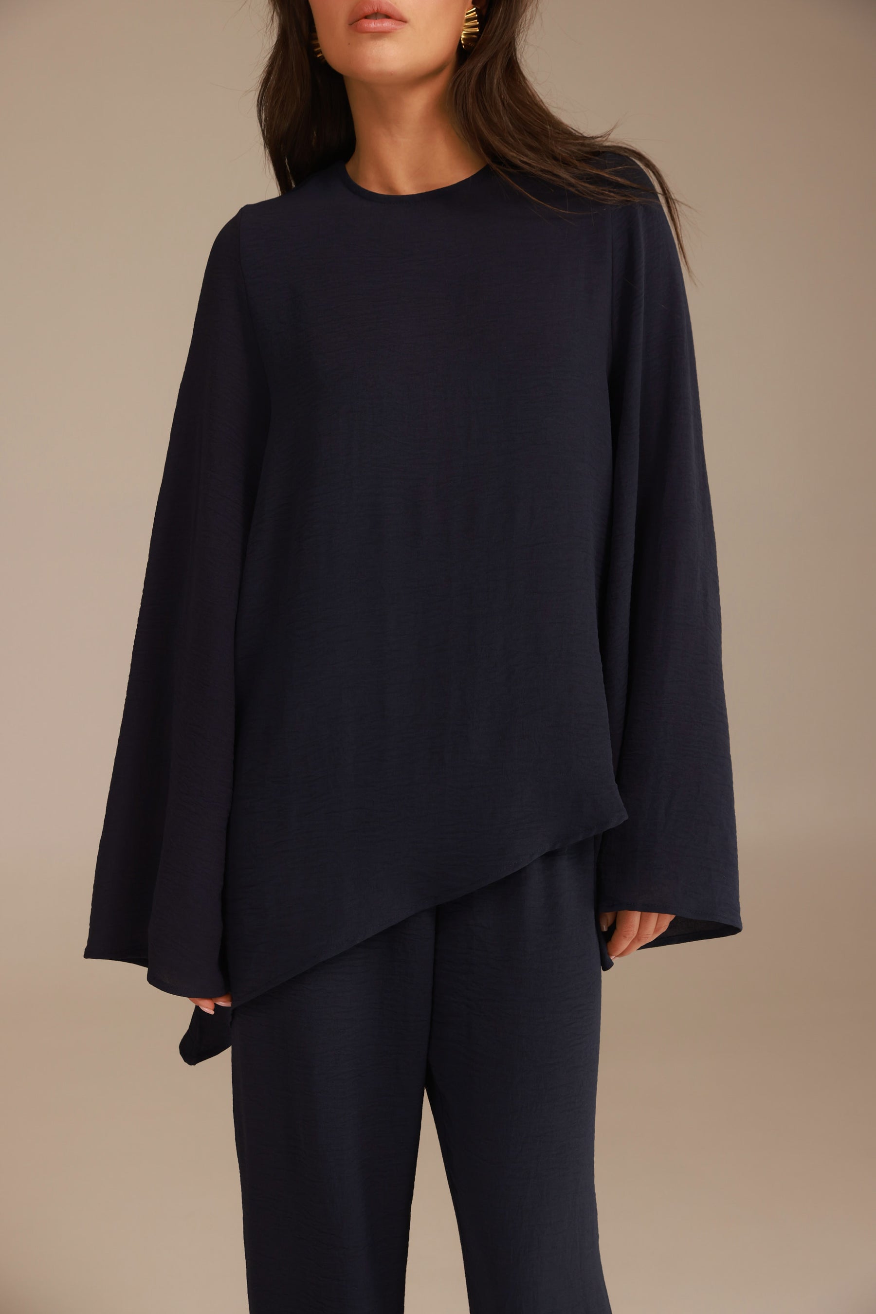 חליפת ג'ולין נייבי