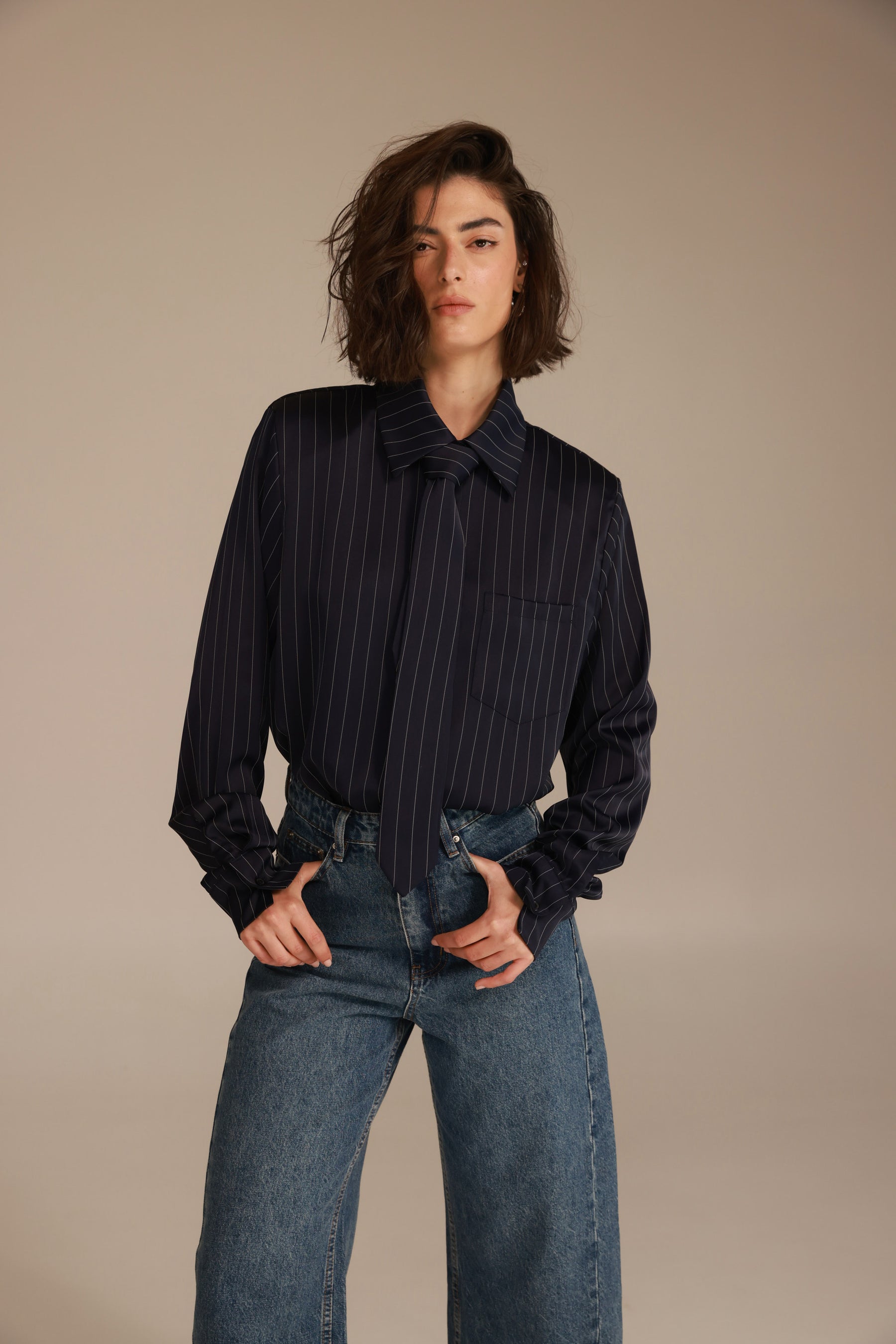 חולצת רוג'רס מכופתרת נייבי