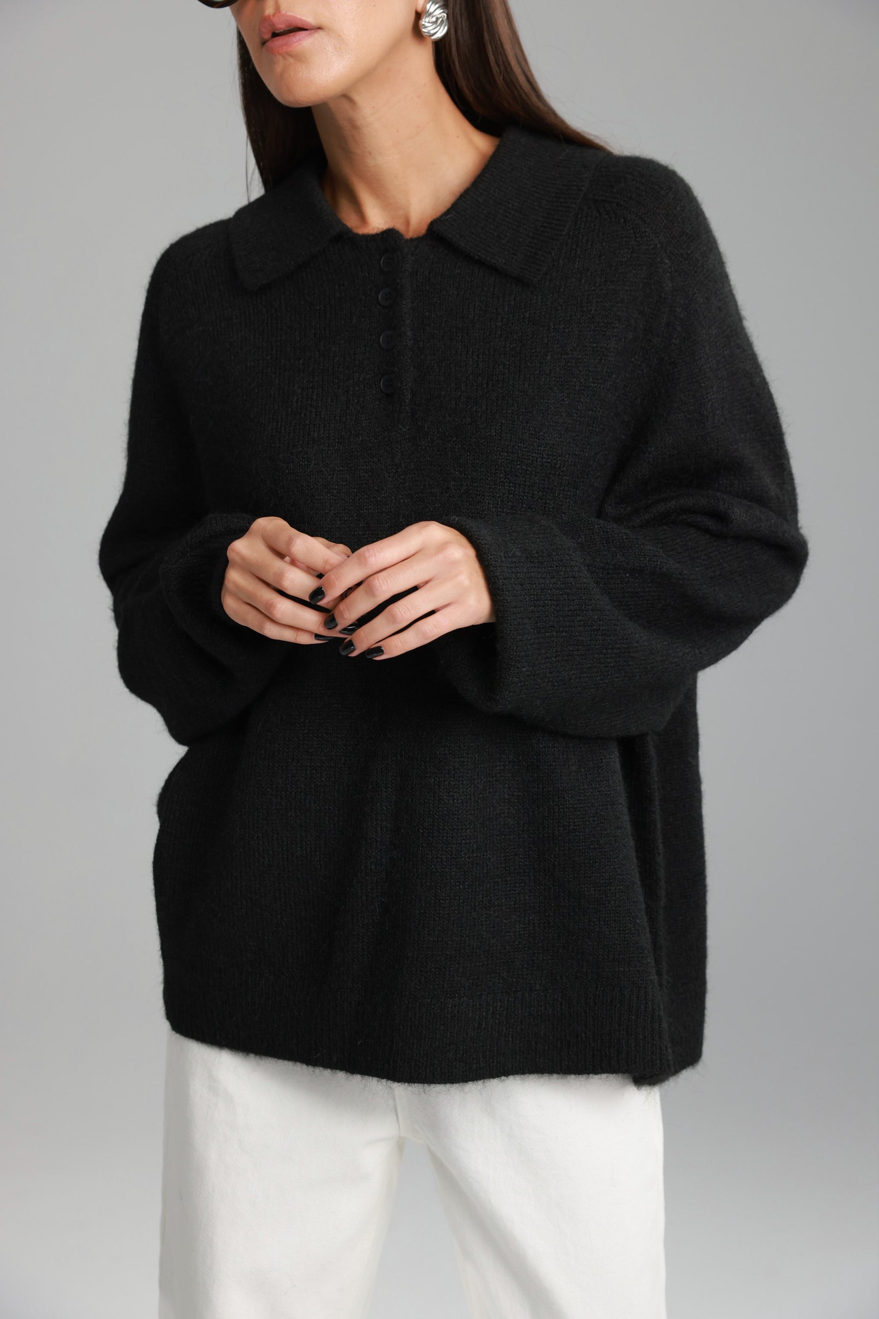 סוודר מולי שחור