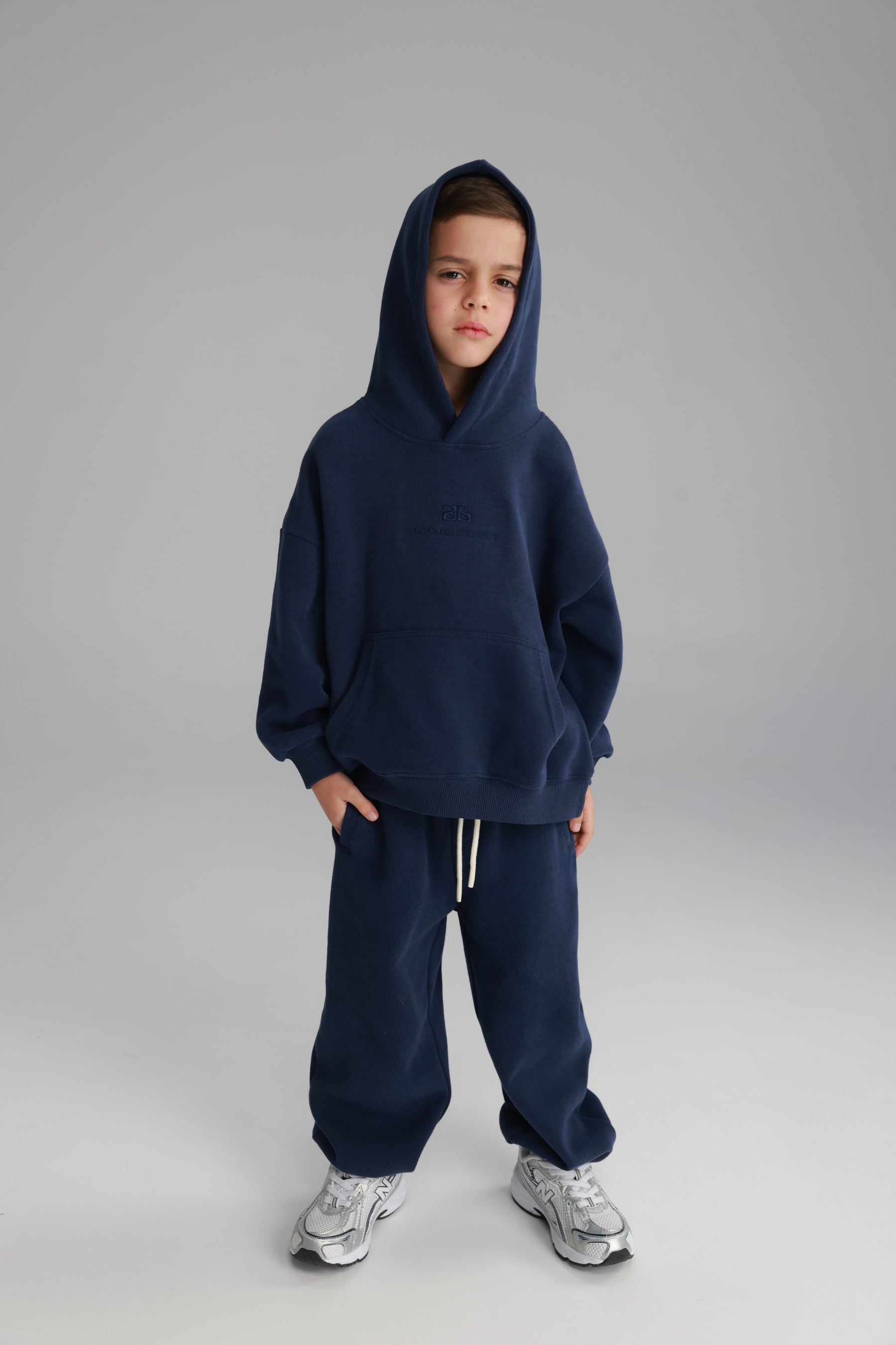 חליפת סלינה נייבי