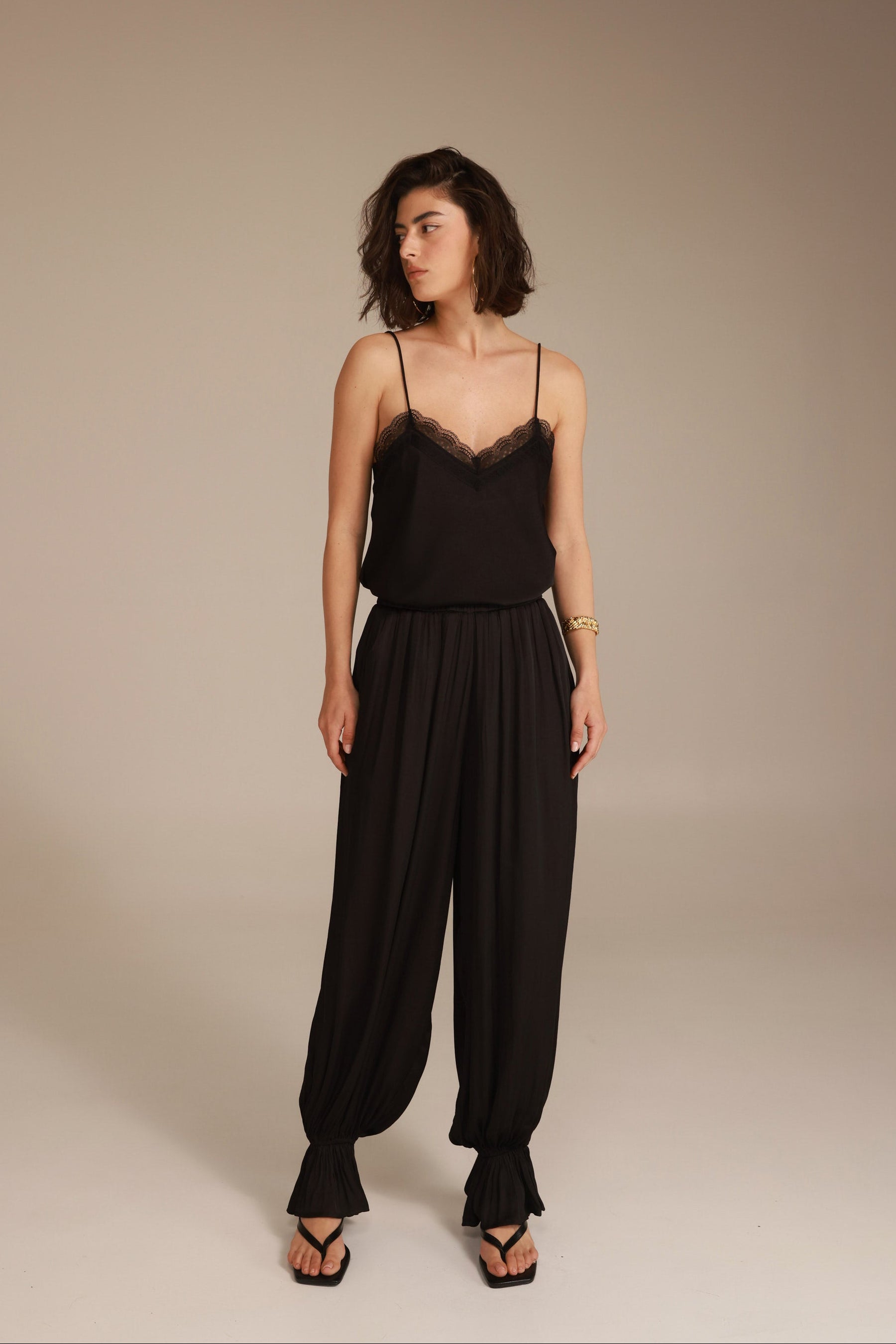 גופיית רוסליה שחורה