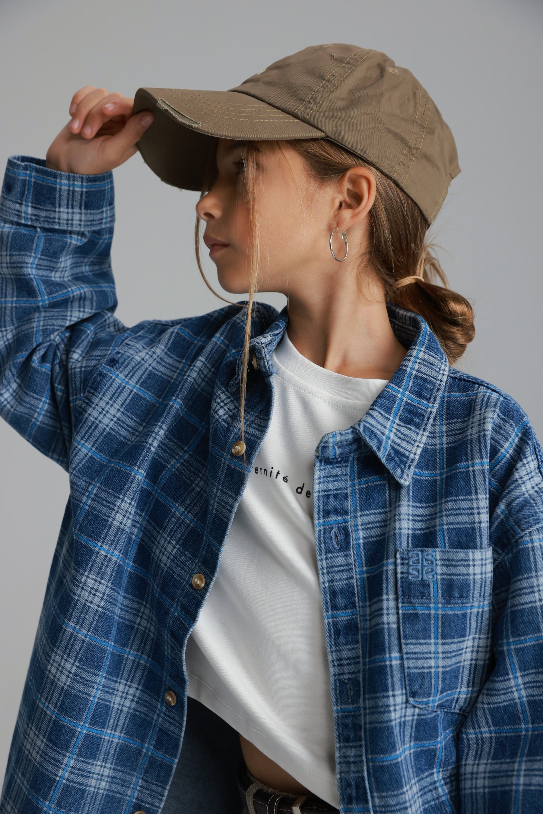 חולצת קלוד מכופתרת כחול כהה