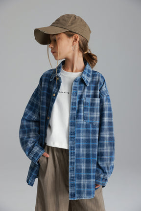 חולצת קלוד מכופתרת כחול כהה