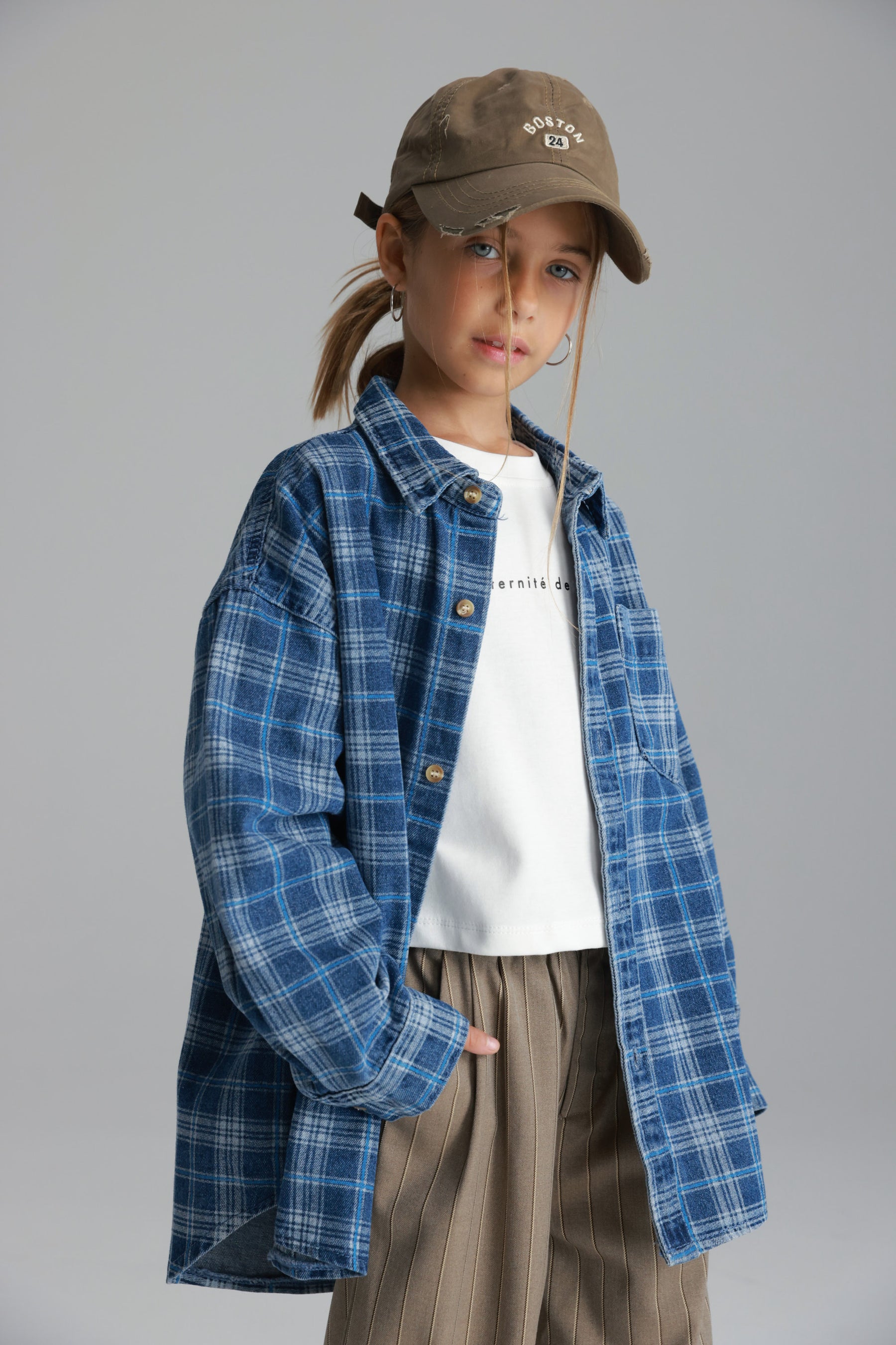 חולצת קלוד מכופתרת כחול כהה