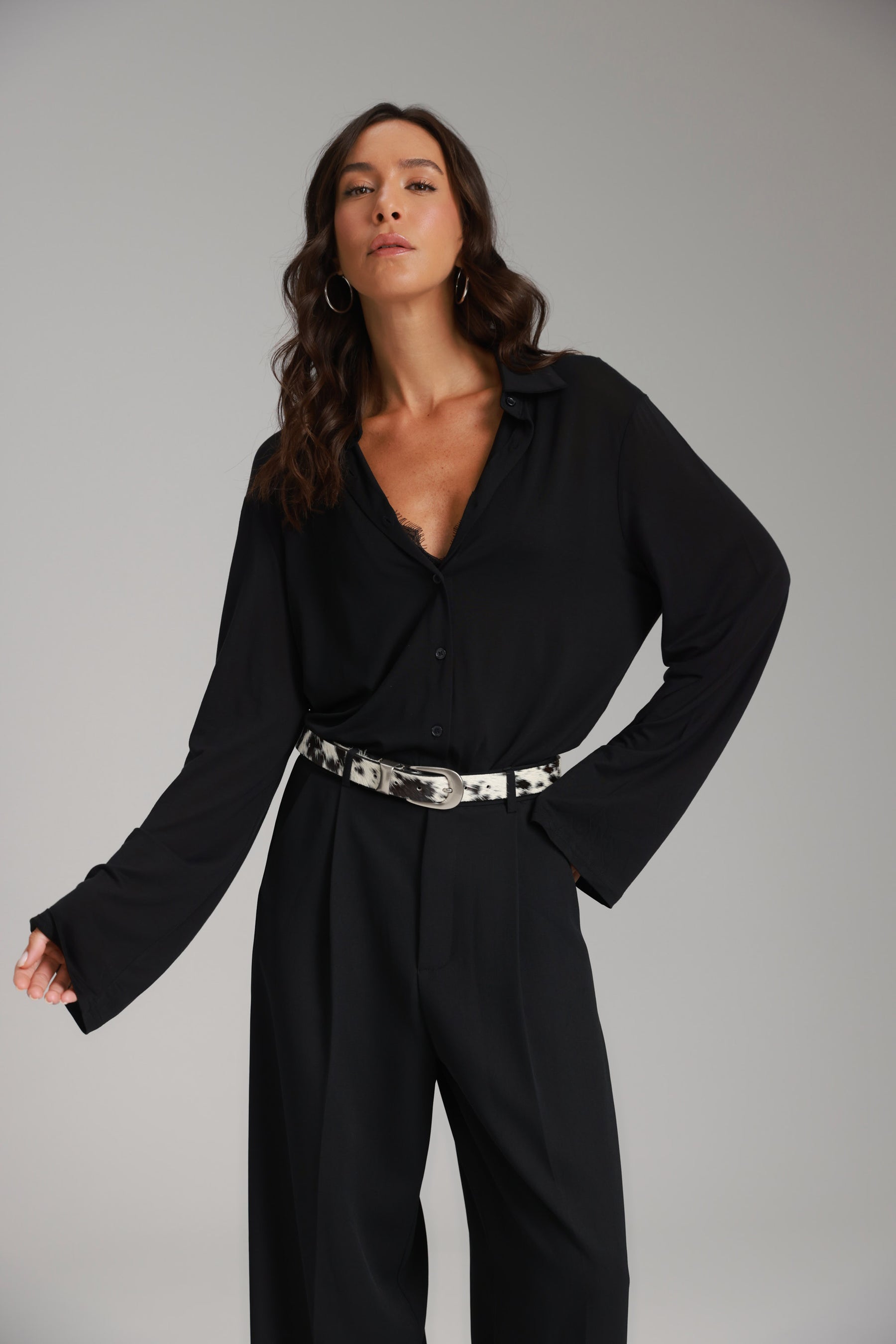 חולצת ליבי מכופתרת שחורה