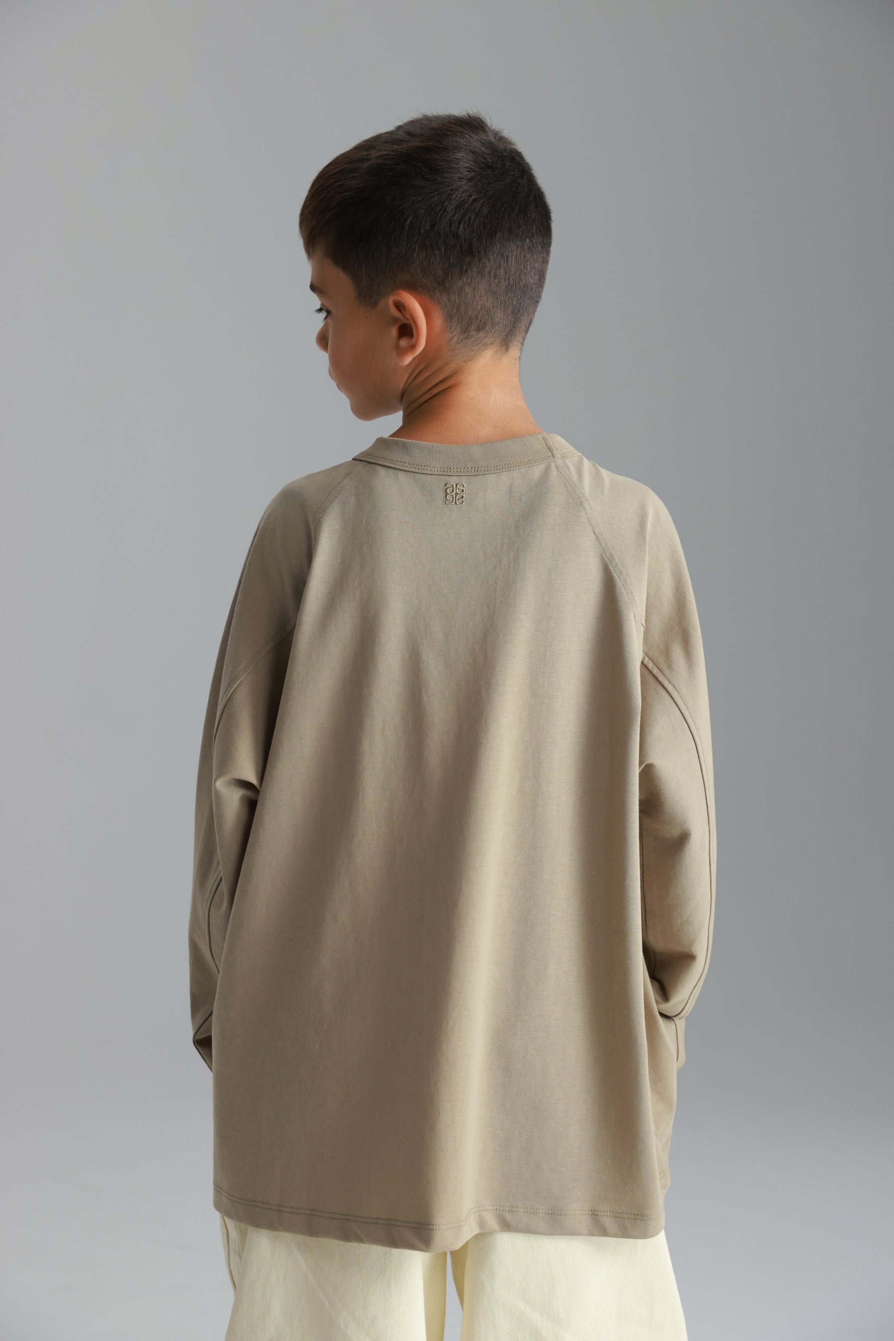 חולצת קרינה חאקי