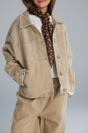 ג'קט ניילה בז'