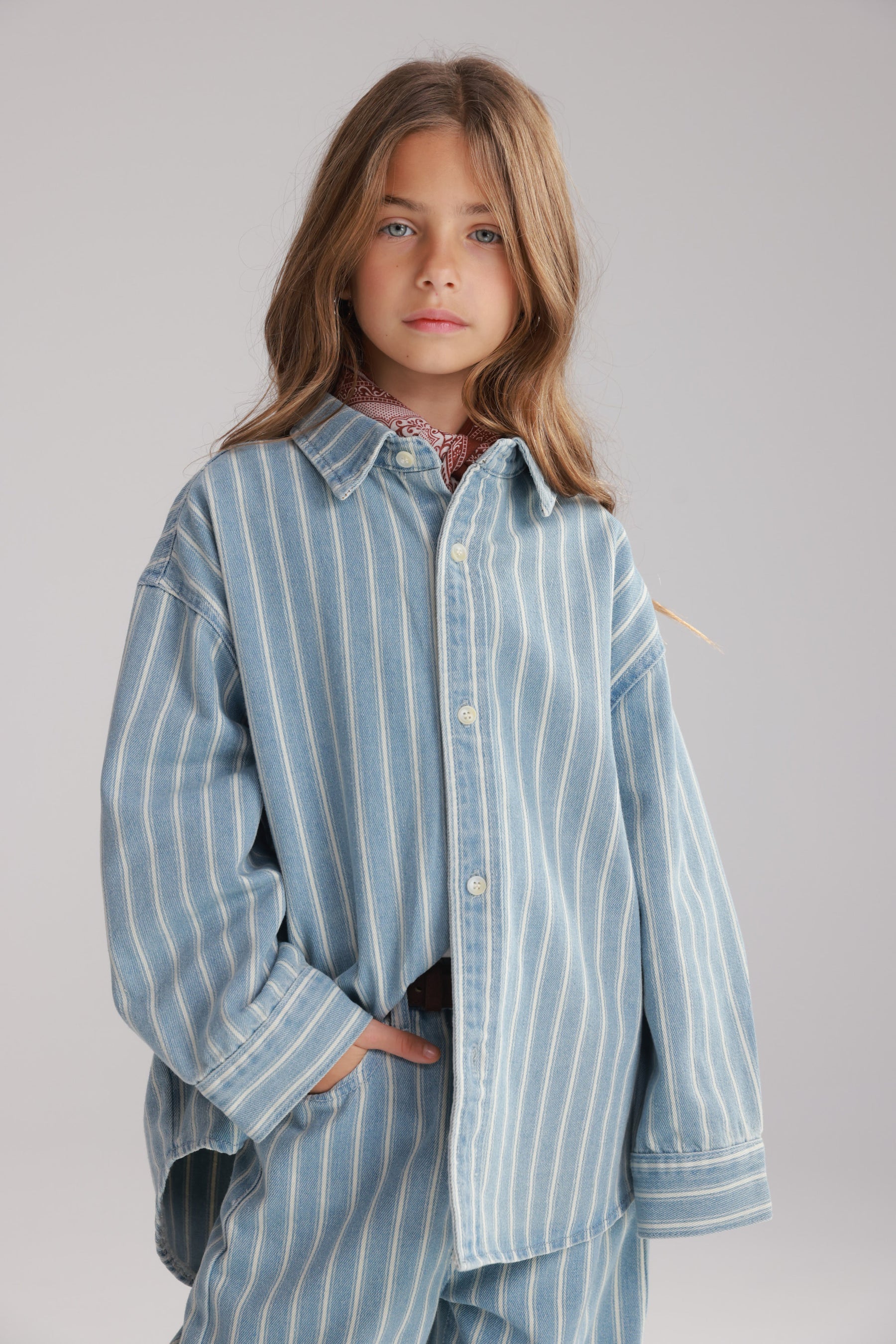 חולצת ג'ינס אירה כחול בהיר