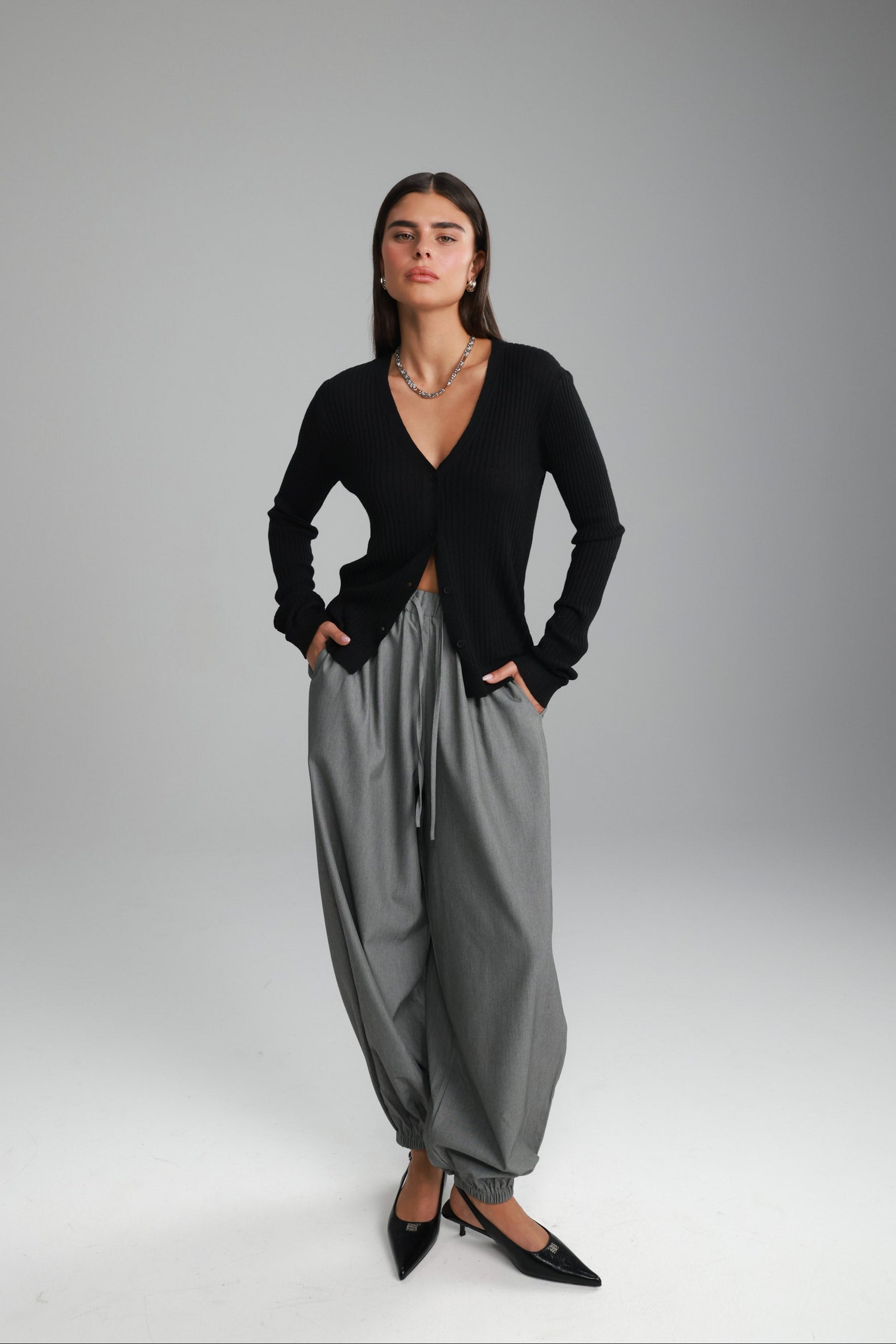 מכנסי אן אפור בהיר