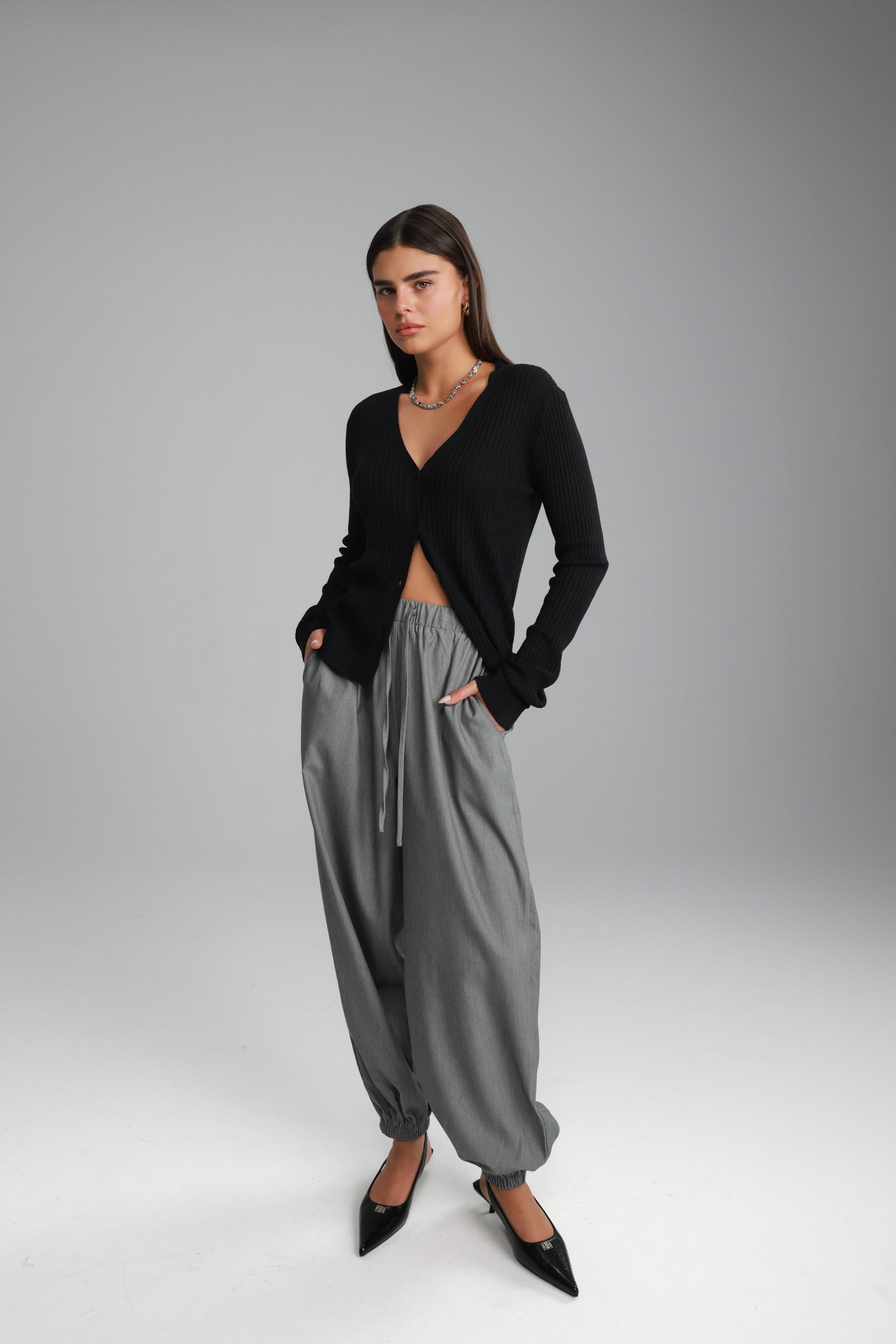 מכנסי אן אפור בהיר