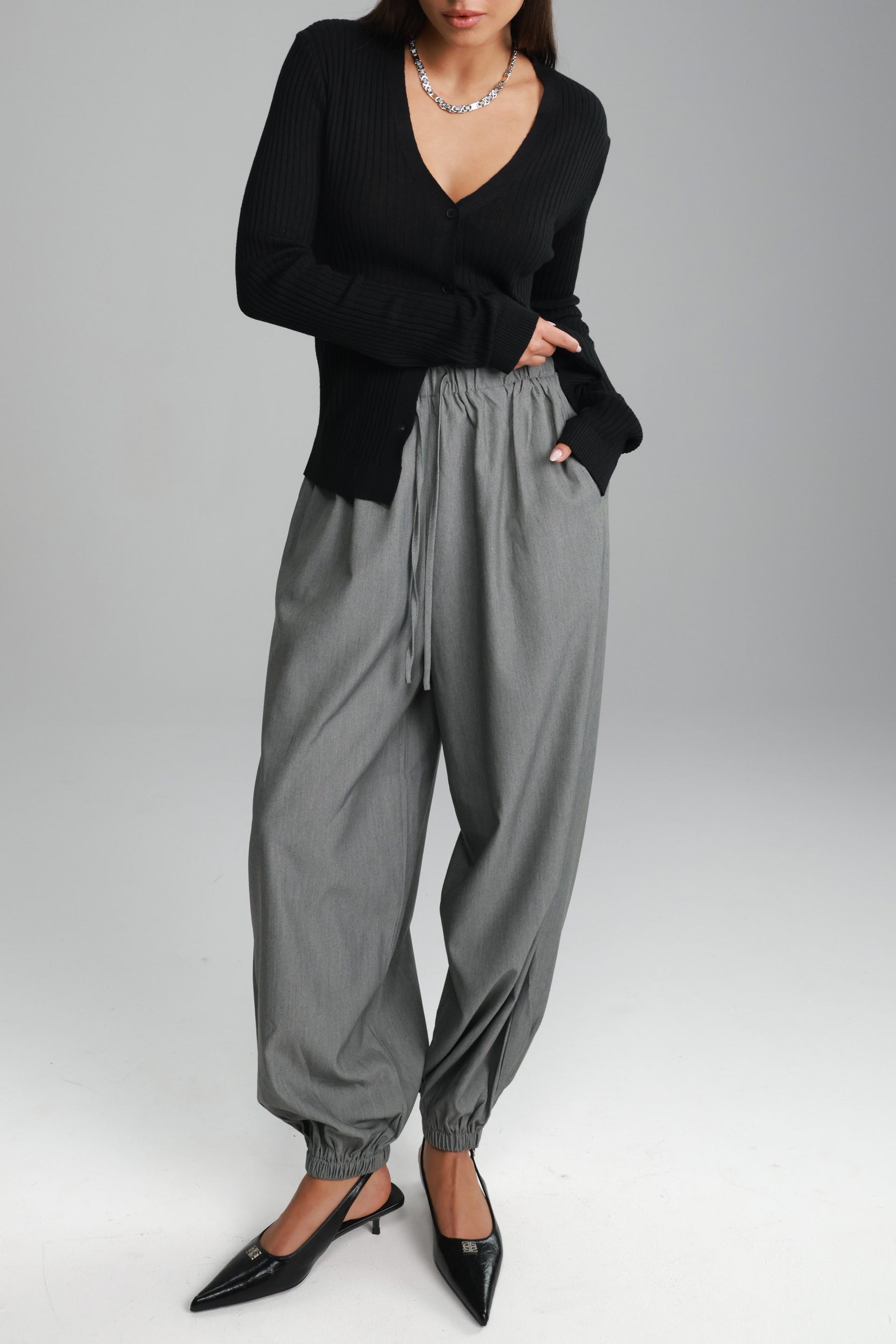 מכנסי אן אפור בהיר