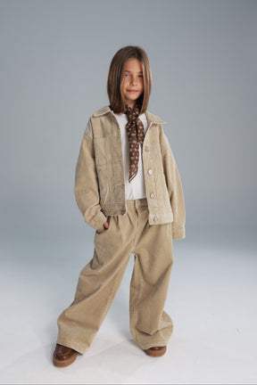 ג'קט ניילה בז'