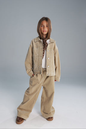 ג'קט ניילה בז'