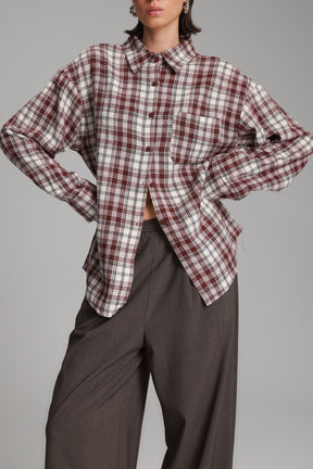 חולצת אביגיל מכופתרת בורדו