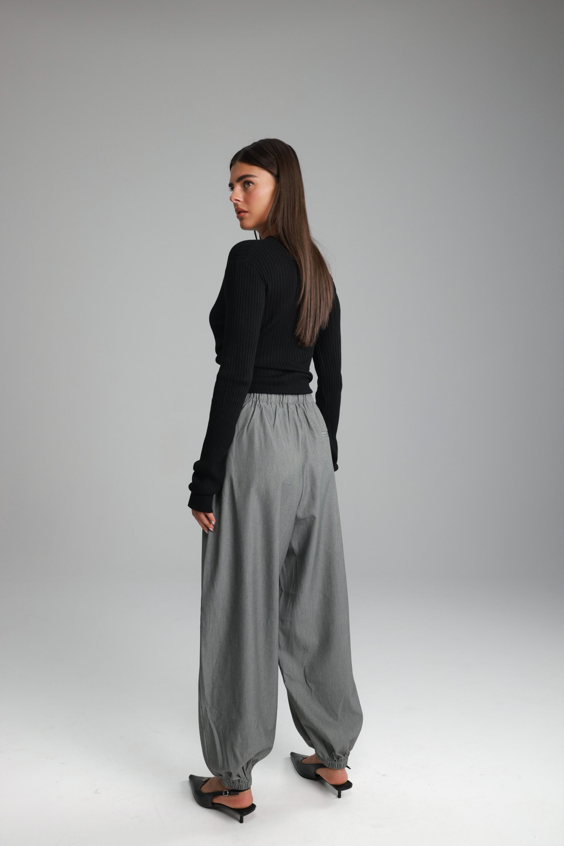 מכנסי אן אפור בהיר