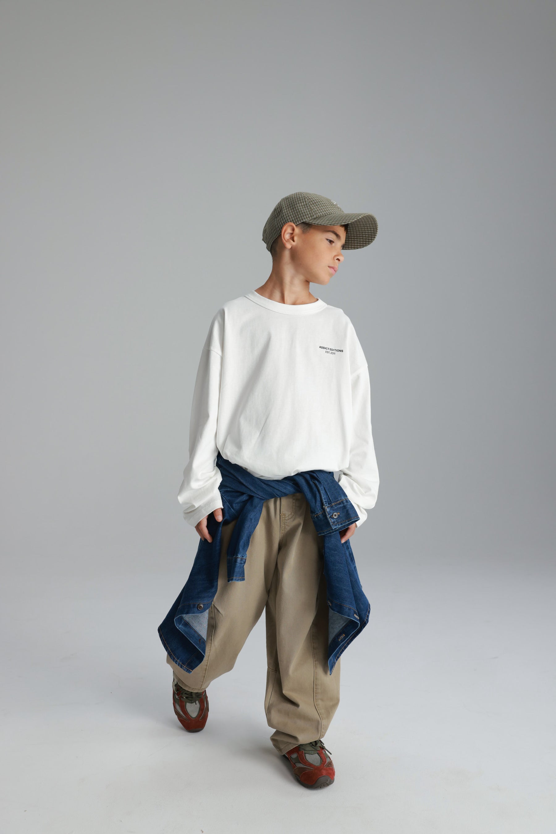 חולצת ניל לבנה