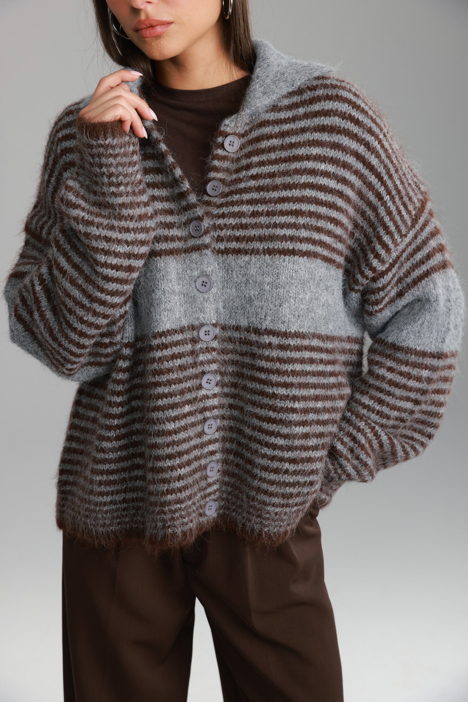 סוודר טוני אפור/חום