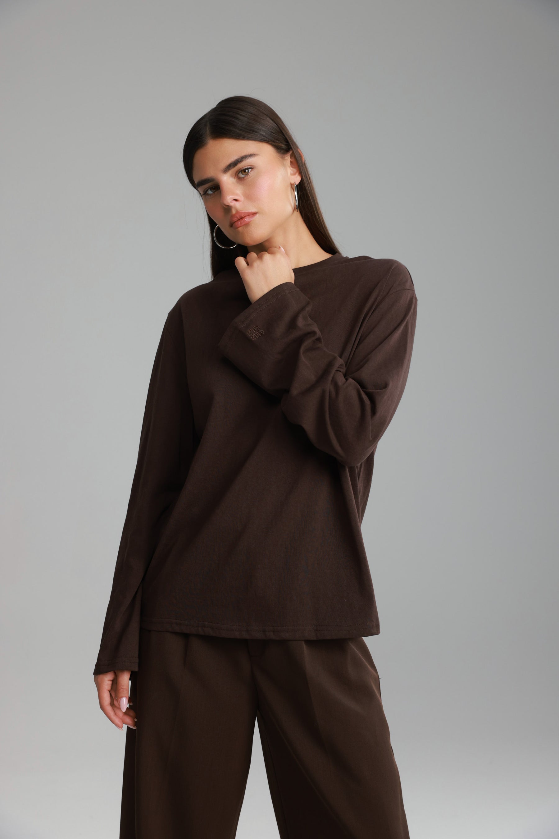 חולצת אמור חום כהה