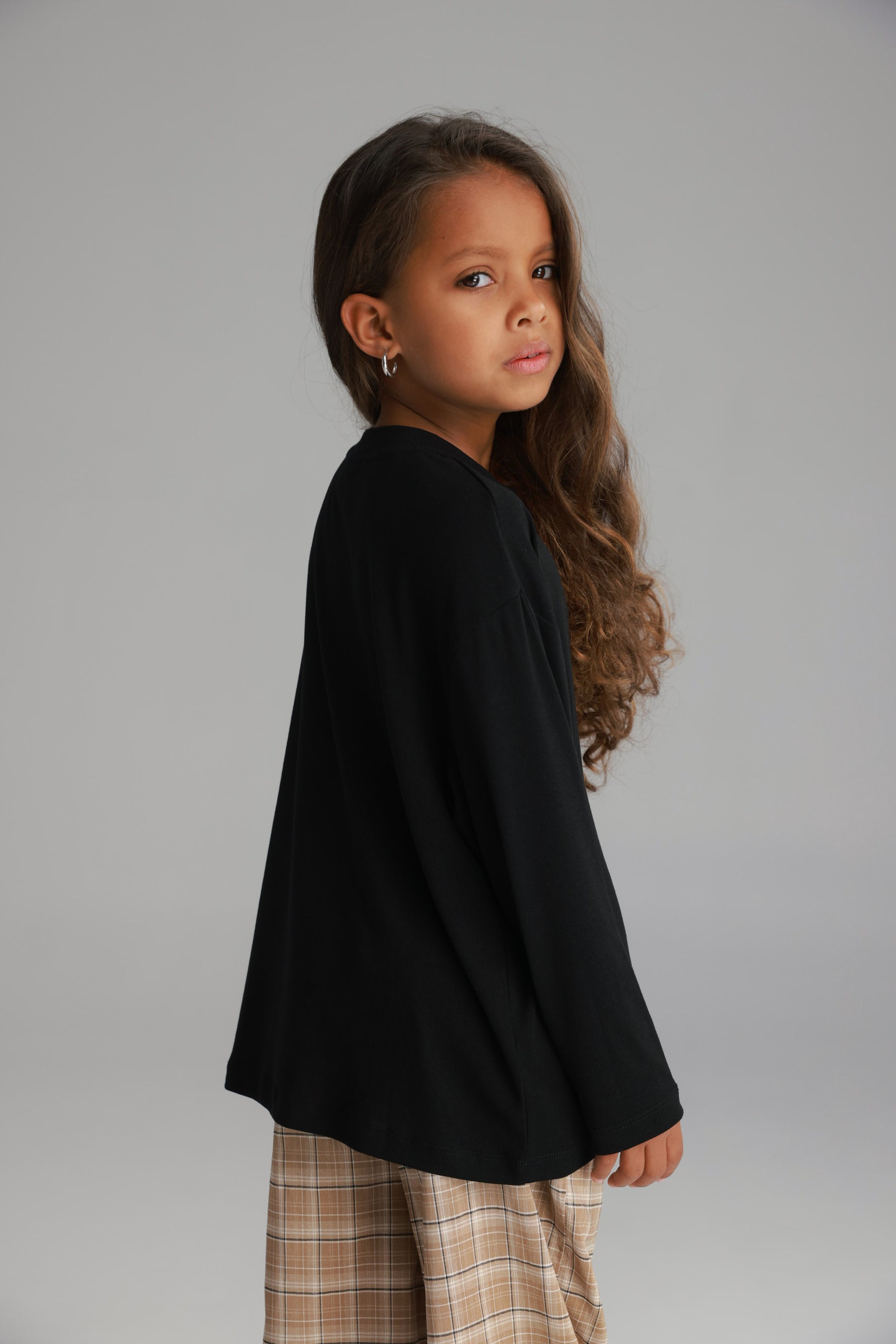 חולצת אנדריאנה שחורה