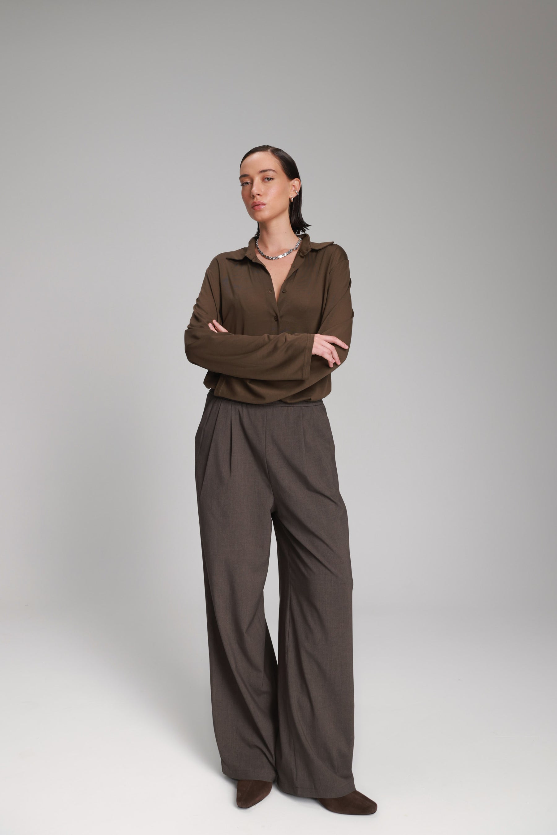 חולצת ליבי מכופתרת חומה