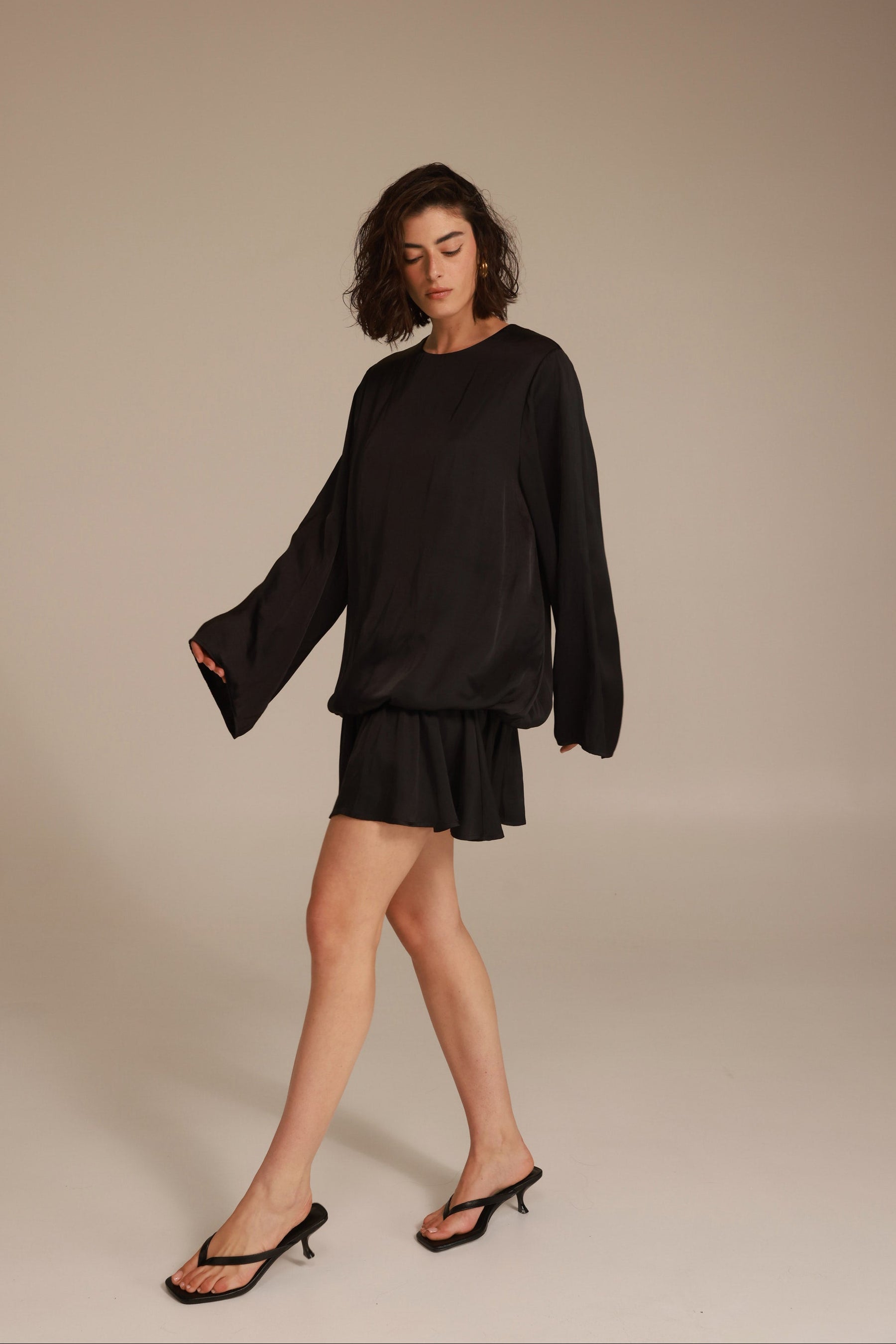 שמלת רוז שחורה