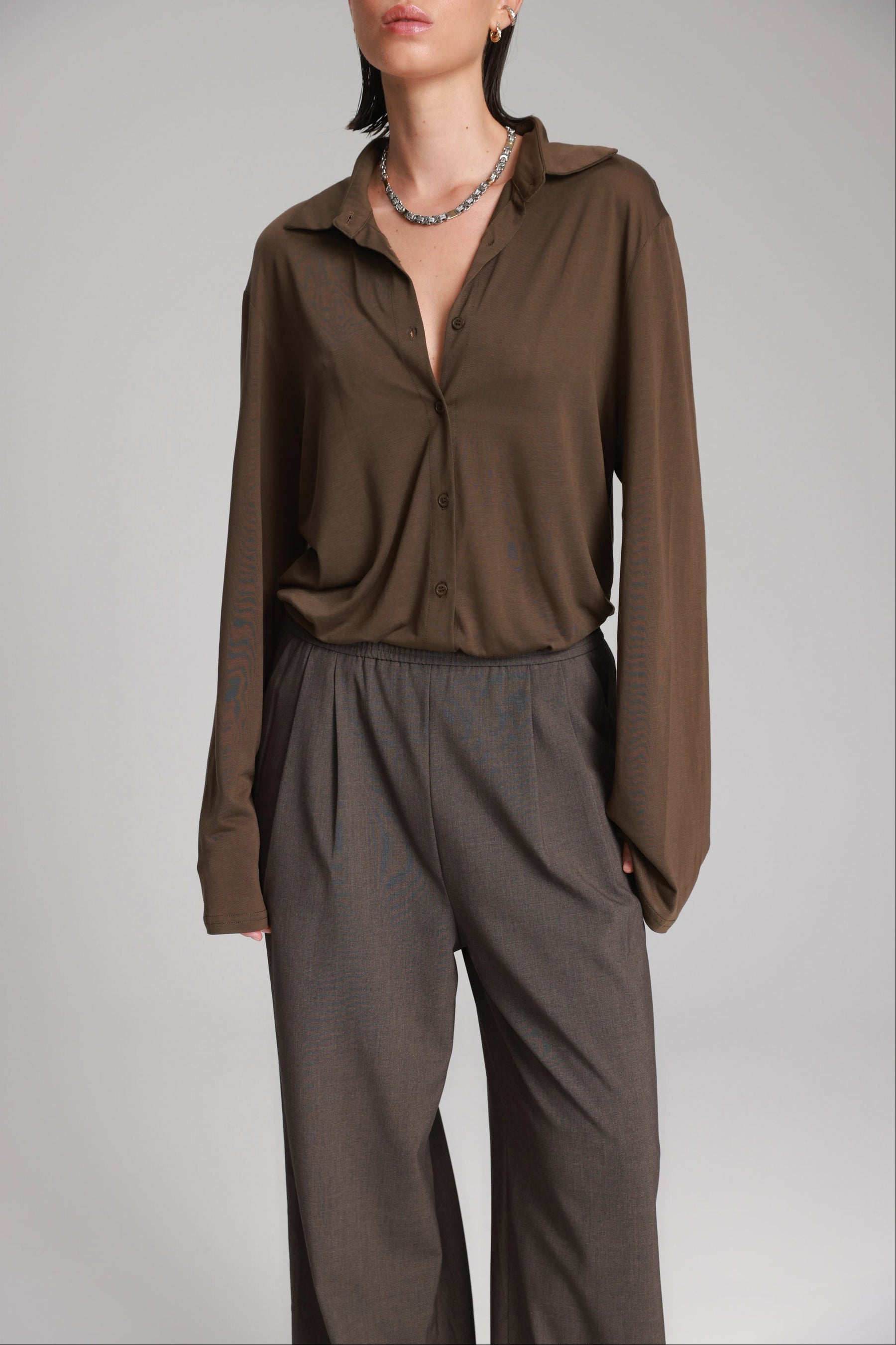 חולצת ליבי מכופתרת חומה