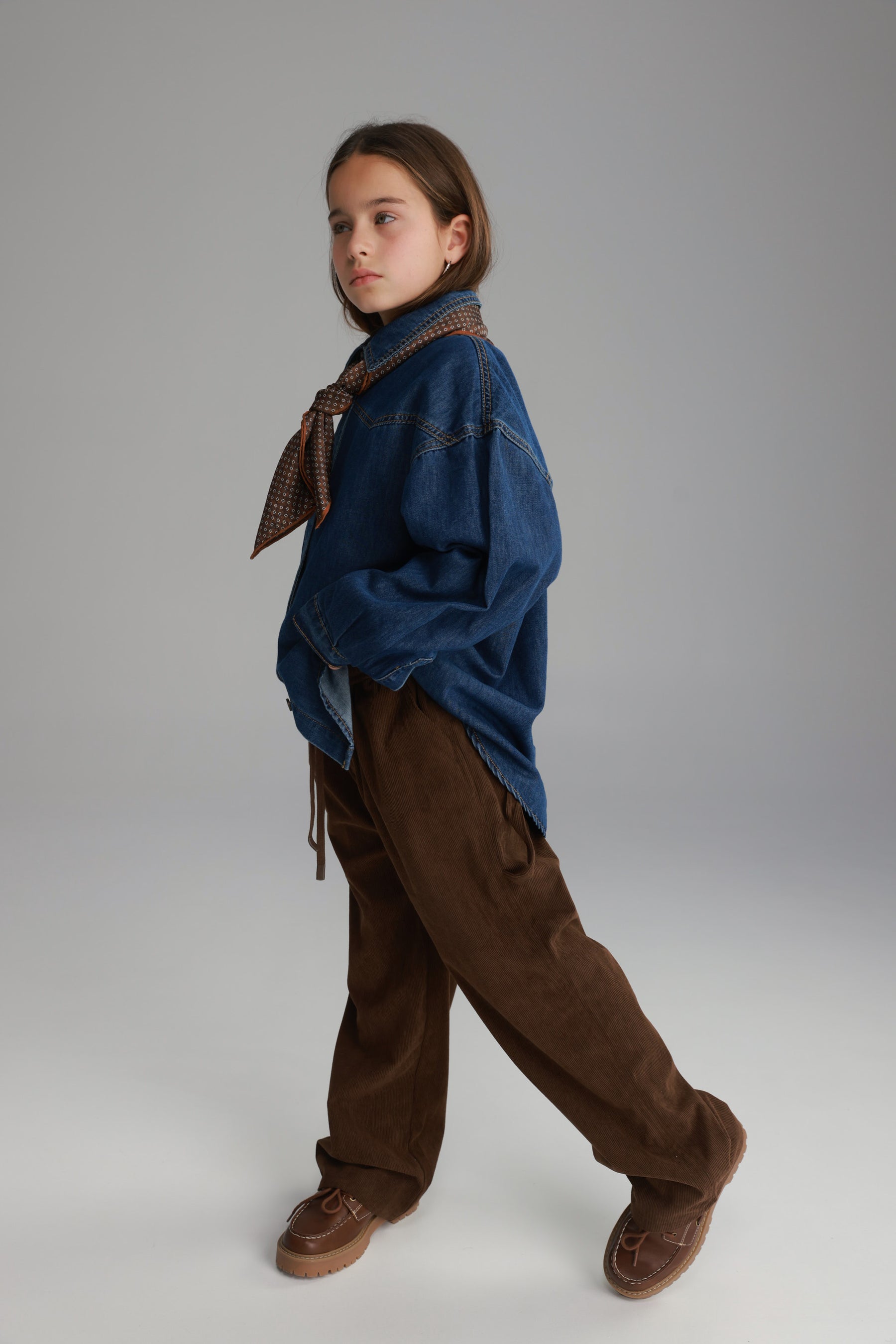 מכנסי ג'ורג' חומים