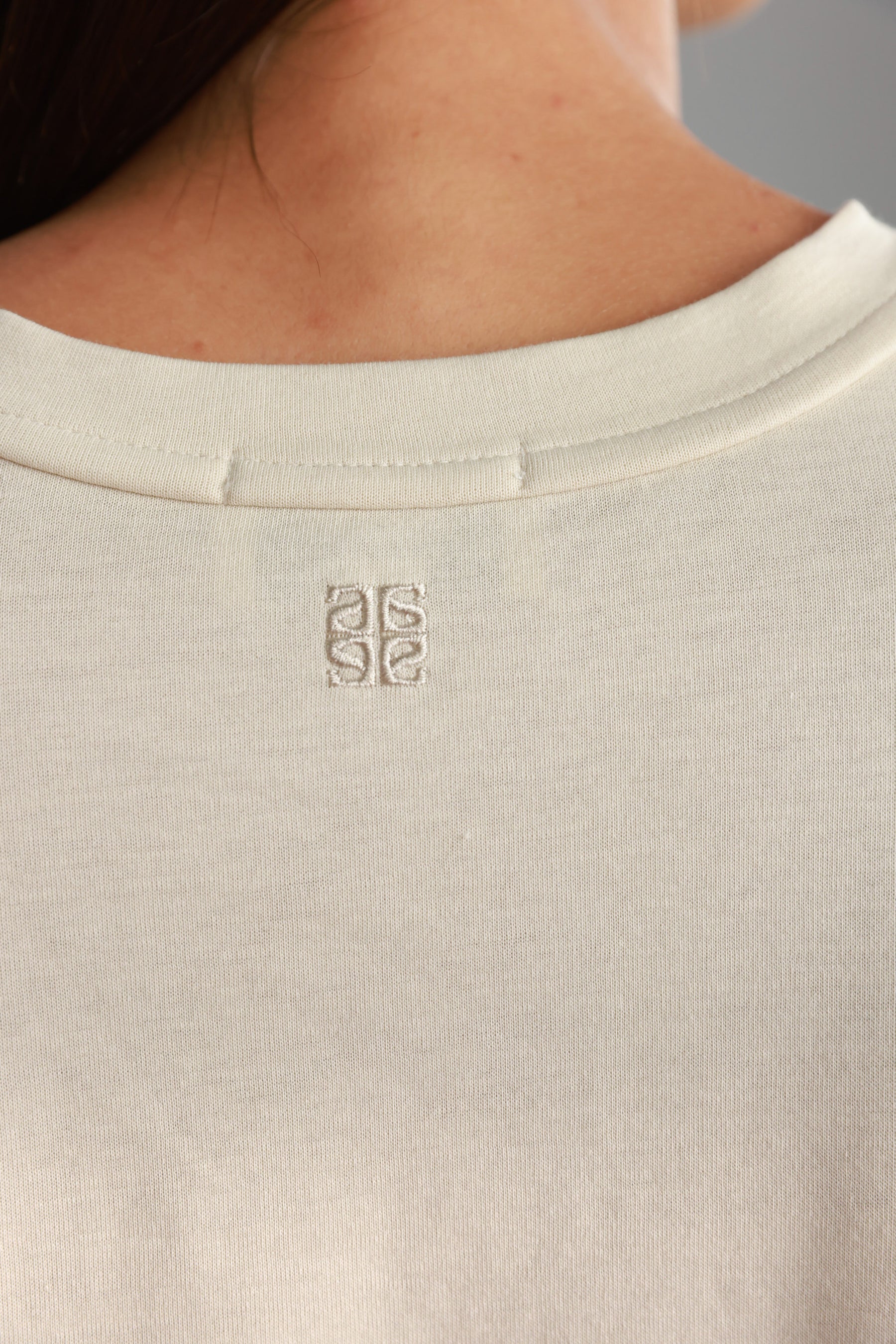 חולצת רורי בז'