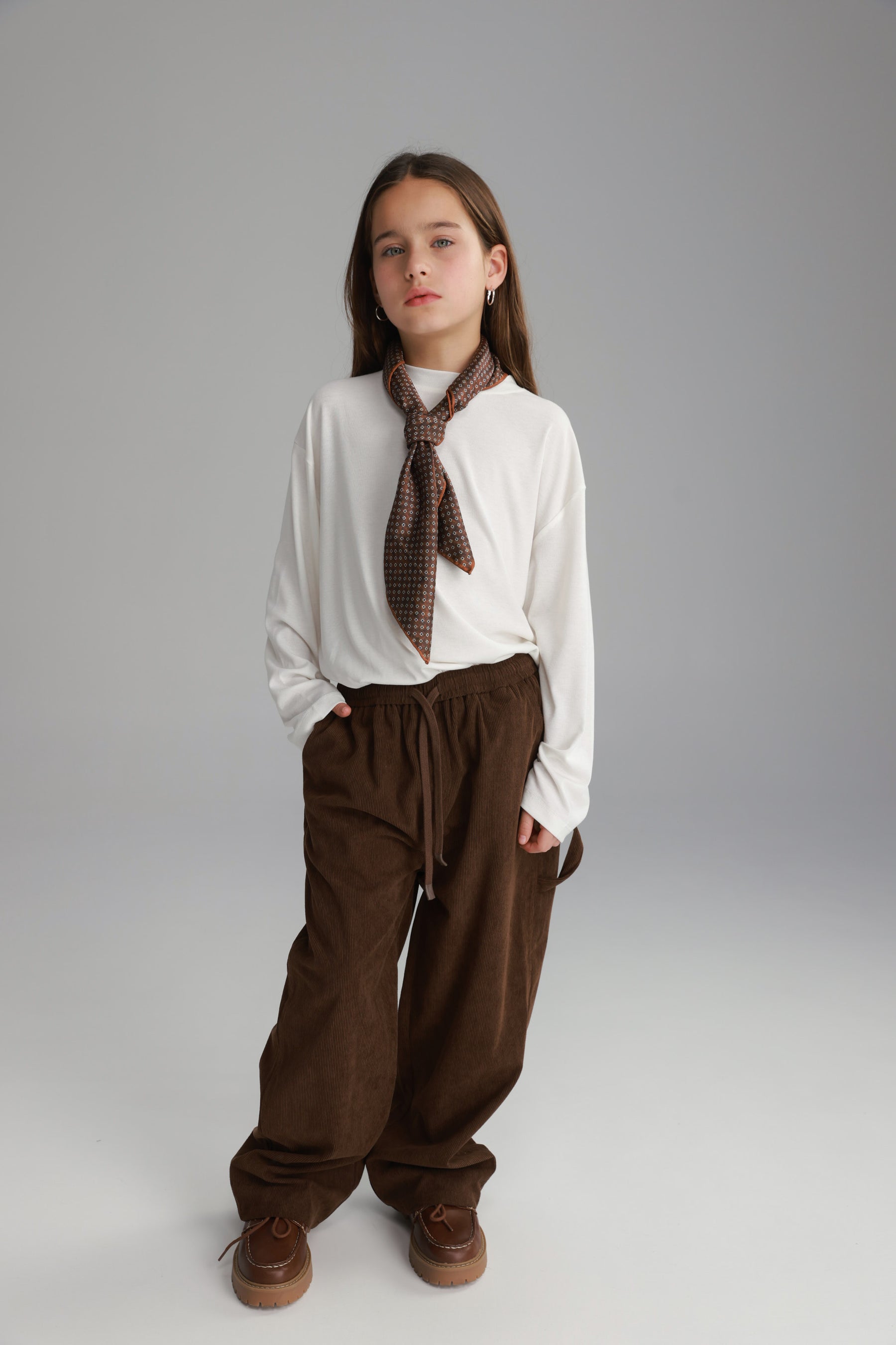 מכנסי ג'ורג' חומים