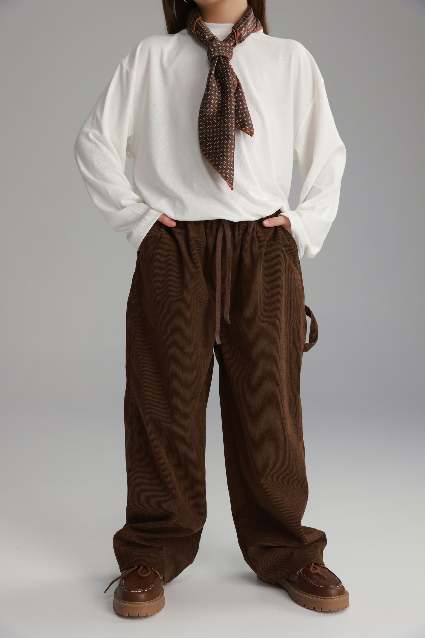 מכנסי ג'ורג' חומים