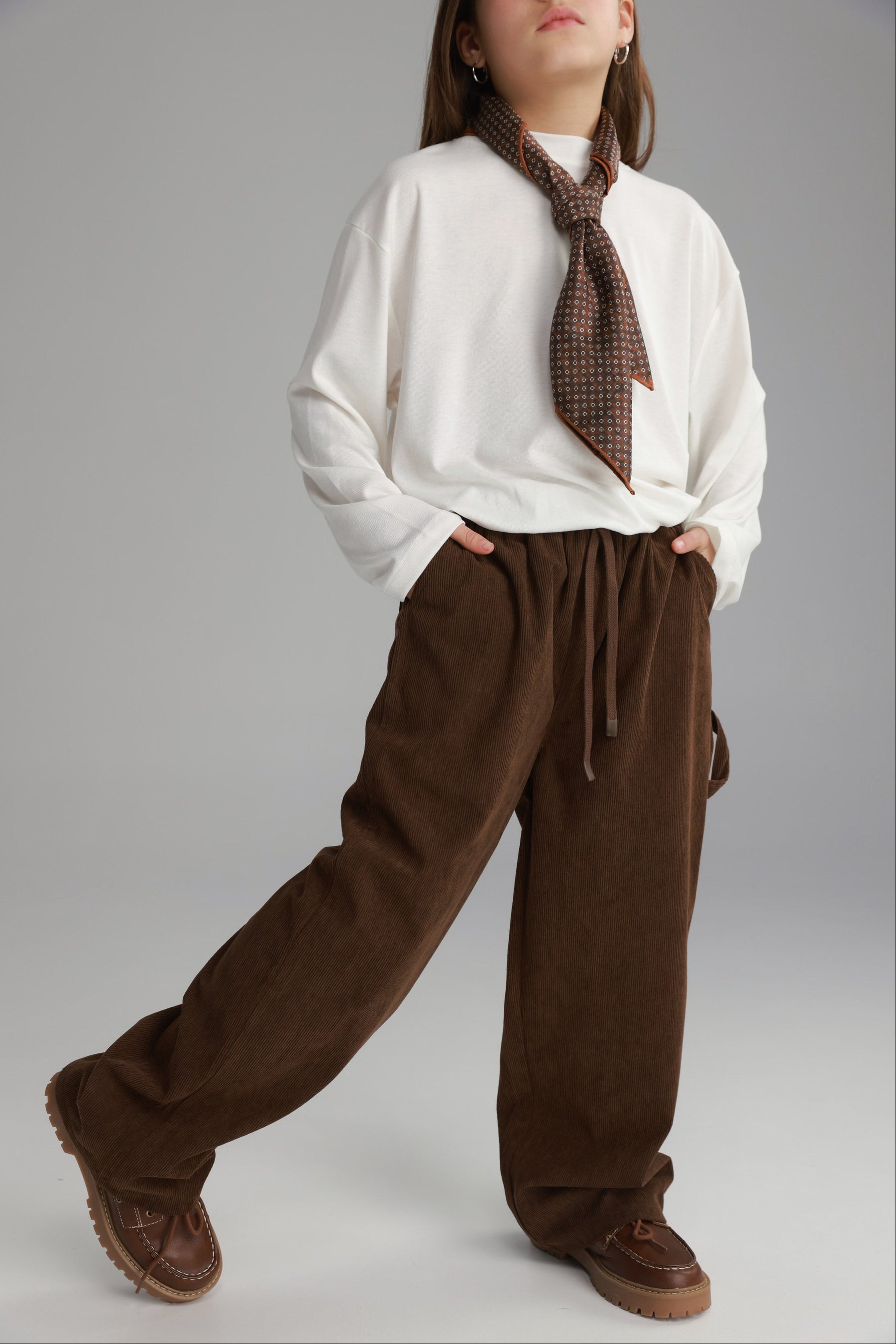 מכנסי ג'ורג' חומים