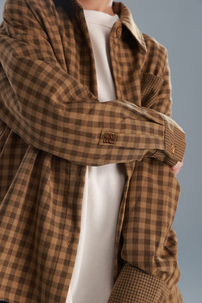 חולצת מרטין מכופתרת חומה