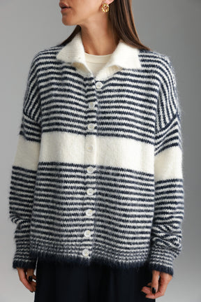 סוודר טוני שמנת/נייבי