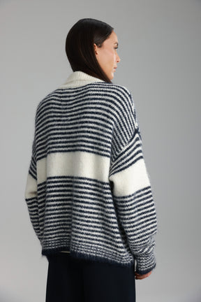 סוודר טוני שמנת/נייבי