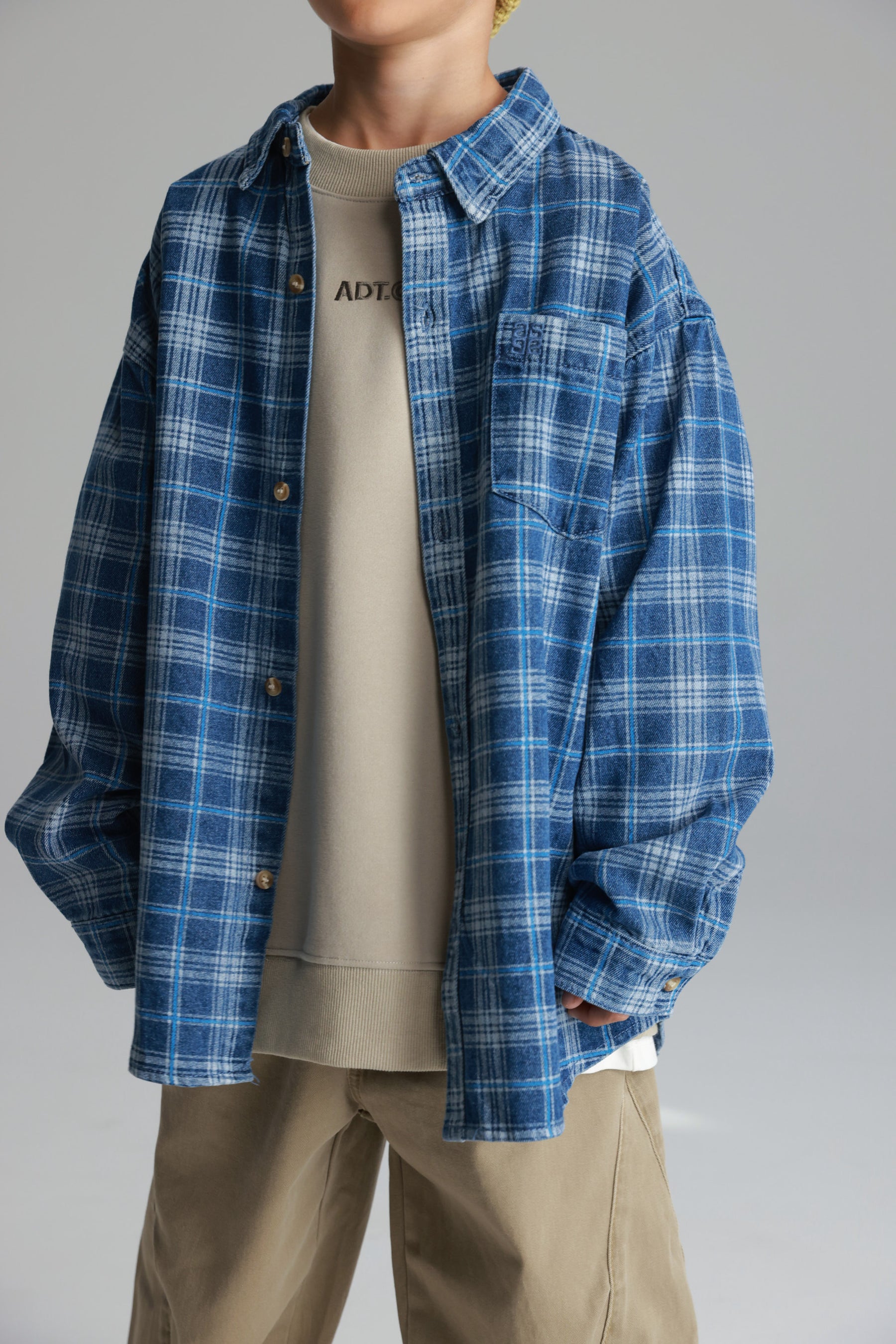 חולצת קלוד מכופתרת ג'ינס כחול כהה