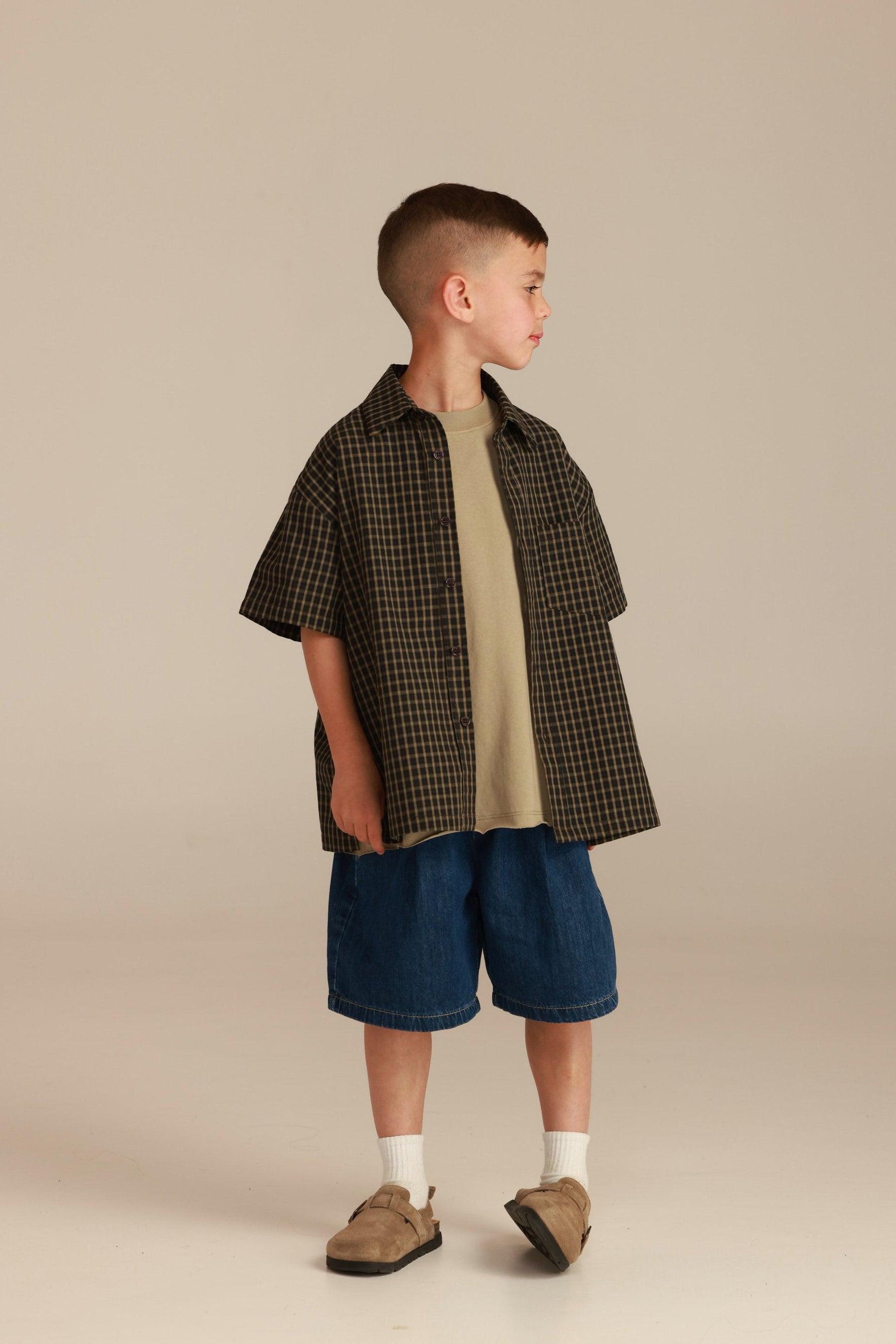 חולצת אודל מכופתרת חומה