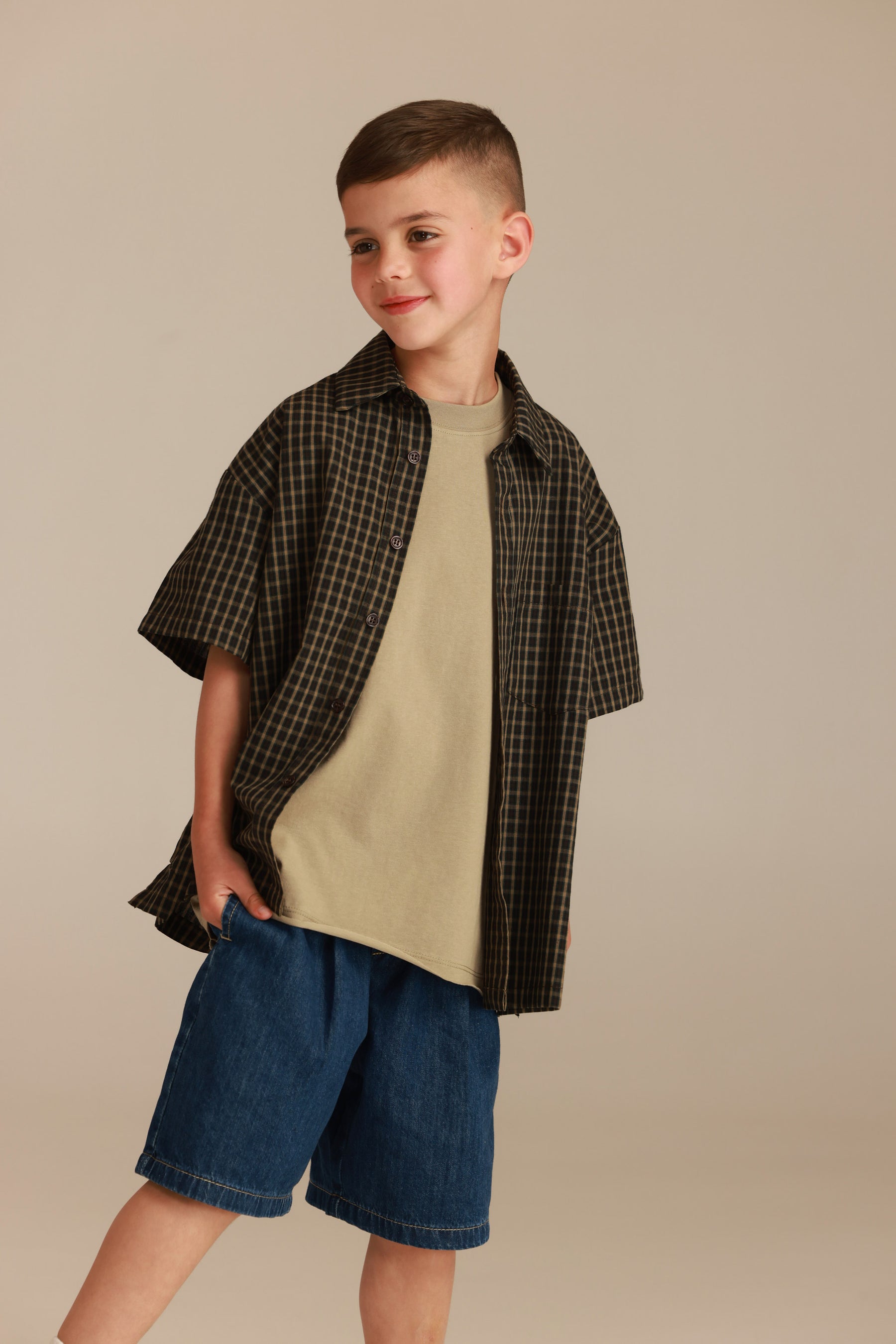 חולצת אודל מכופתרת חומה