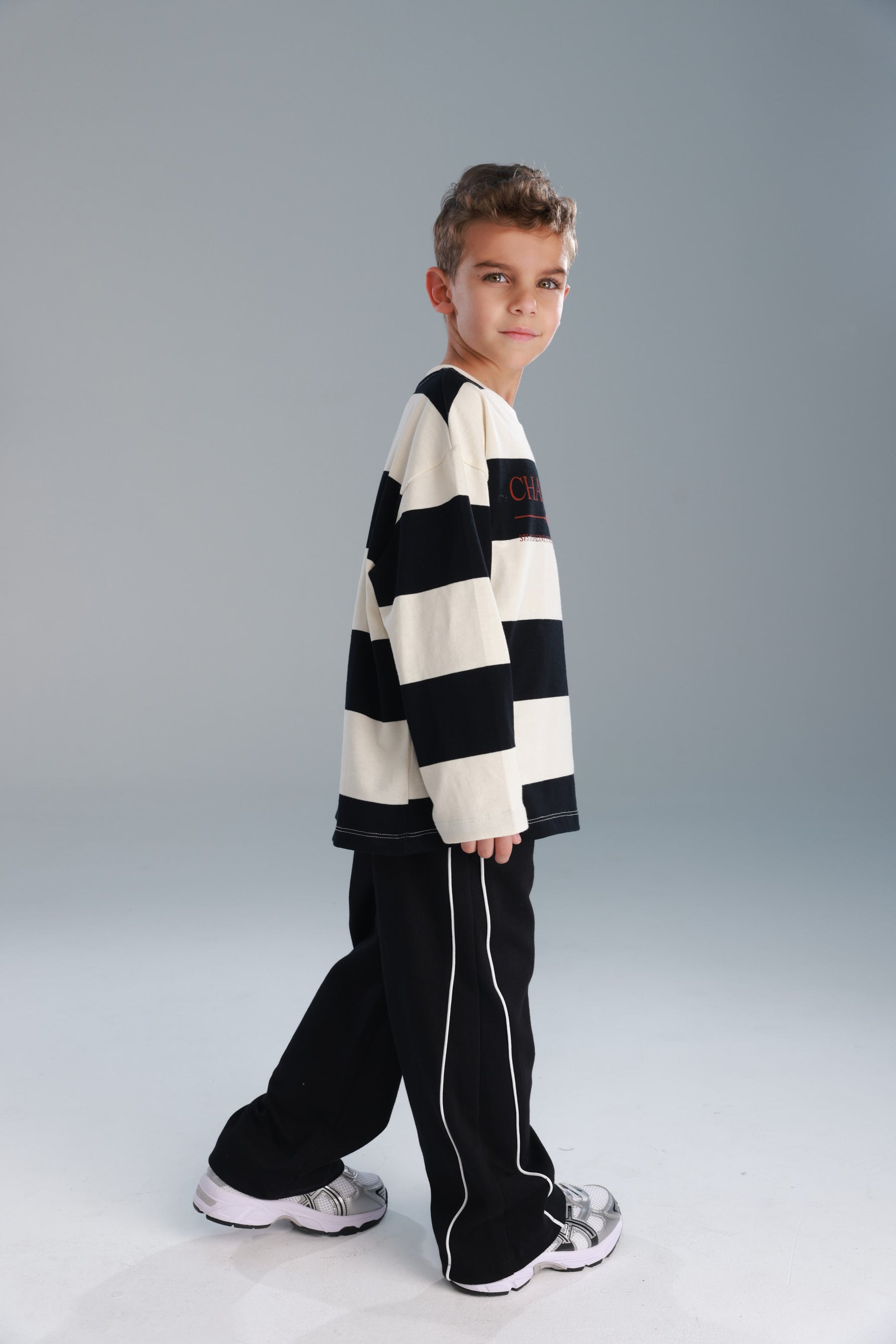 מכנסי אולי שחורים