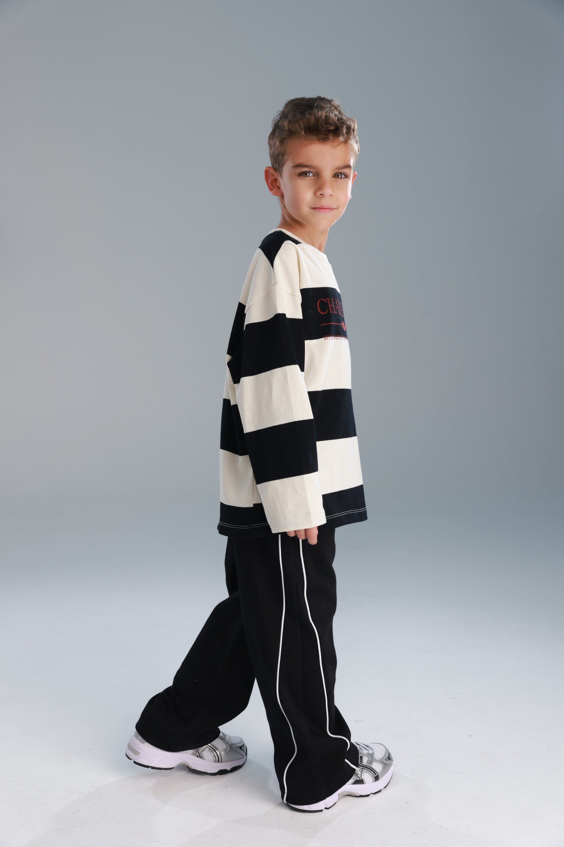 חולצת ויולה שחור/שמנת