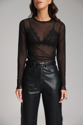 חולצת קרול שחורה