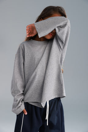 חולצת קרינה אפורה