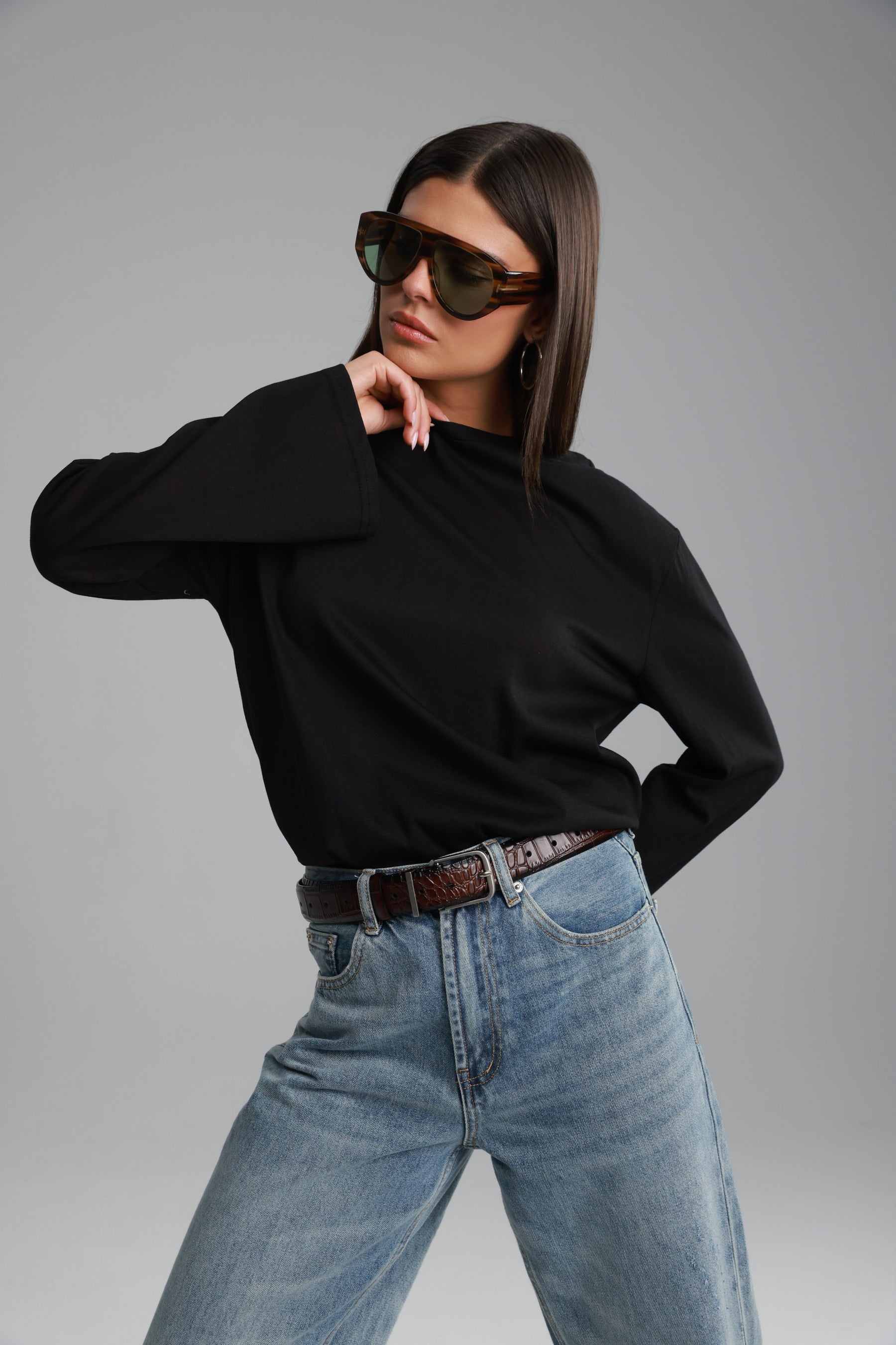 חולצת אמור שחורה