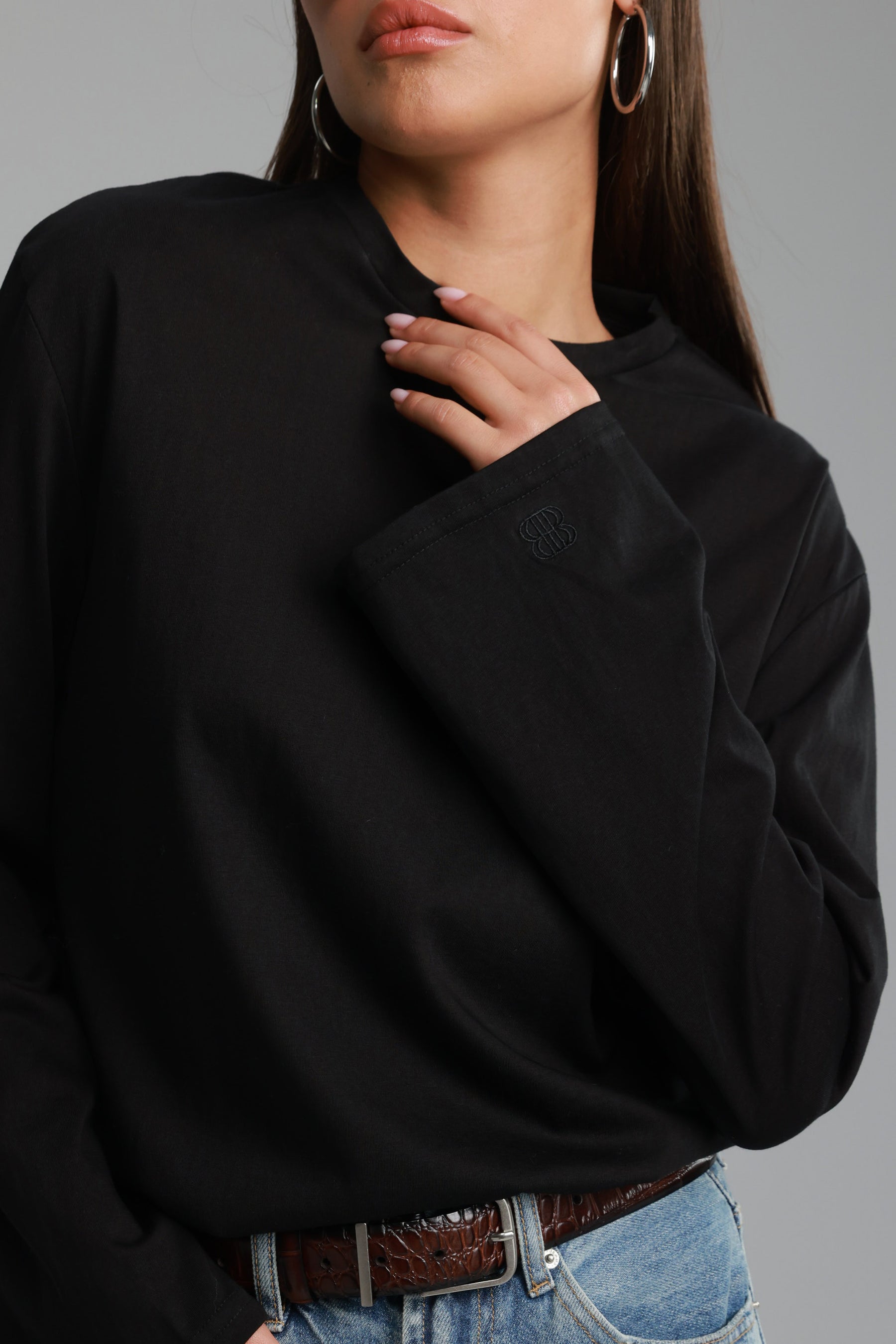 חולצת אמור שחורה