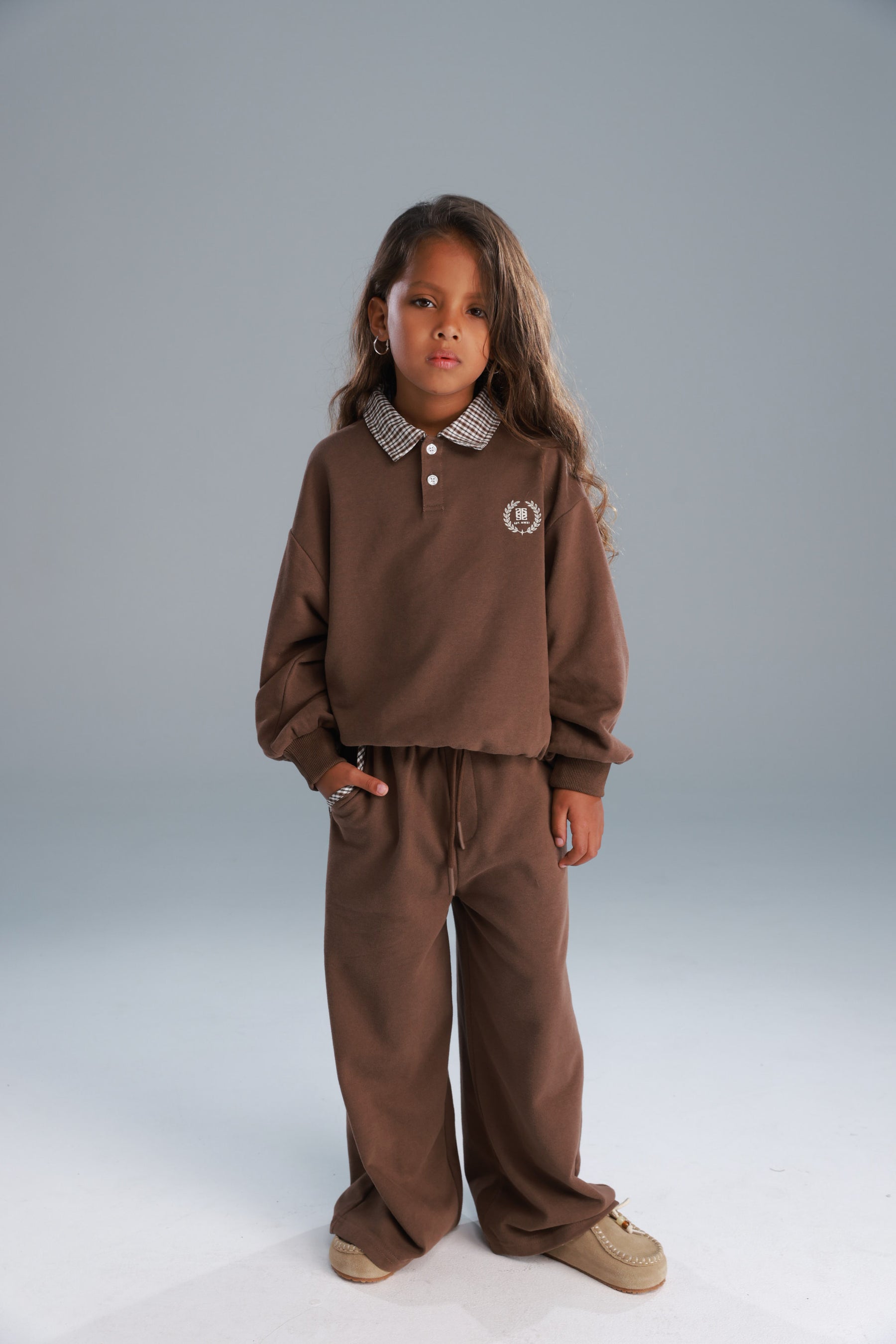 חליפת מאריס חומה