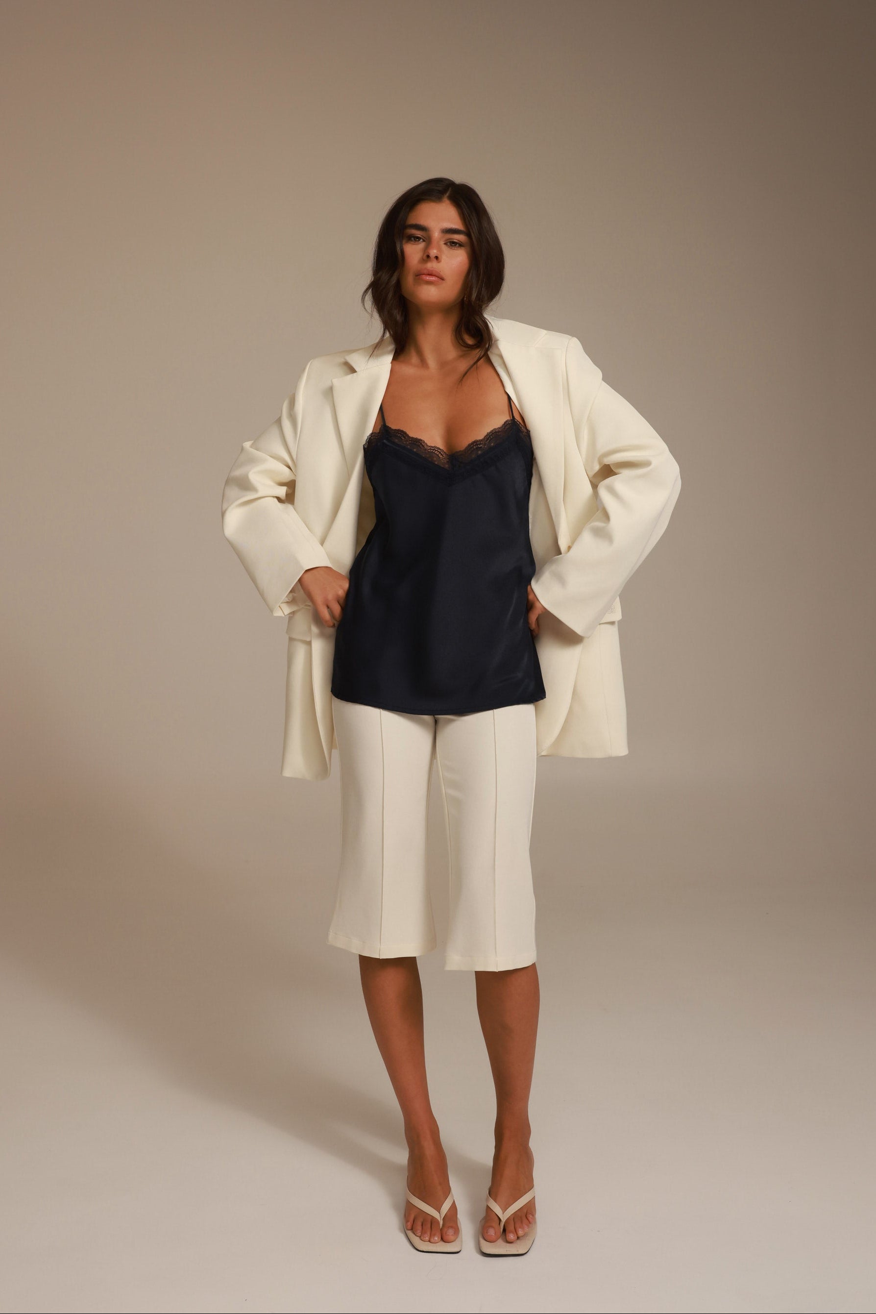 גופיית רוסליה נייבי